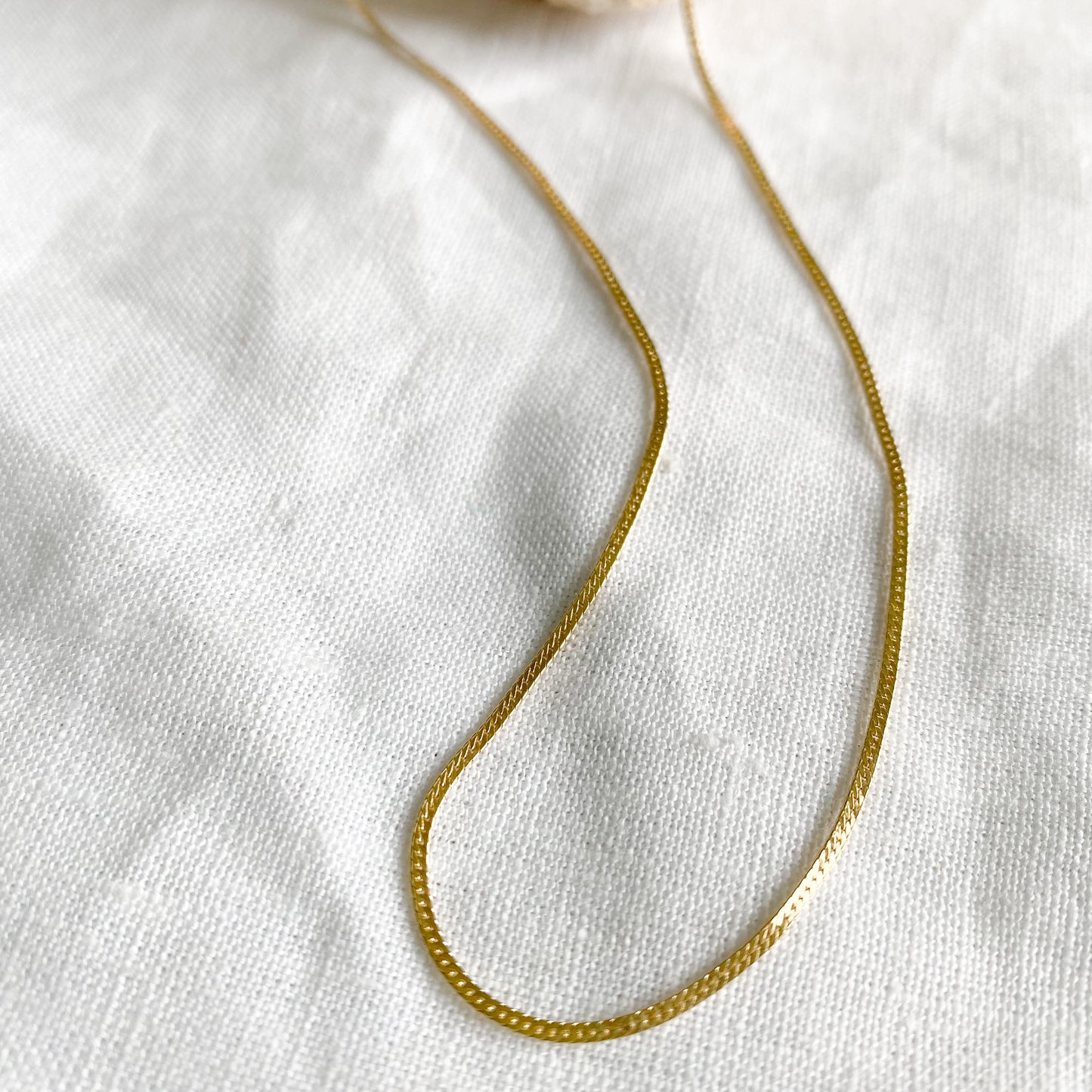 Harry Herringbone Gold Chain - Bellestyle