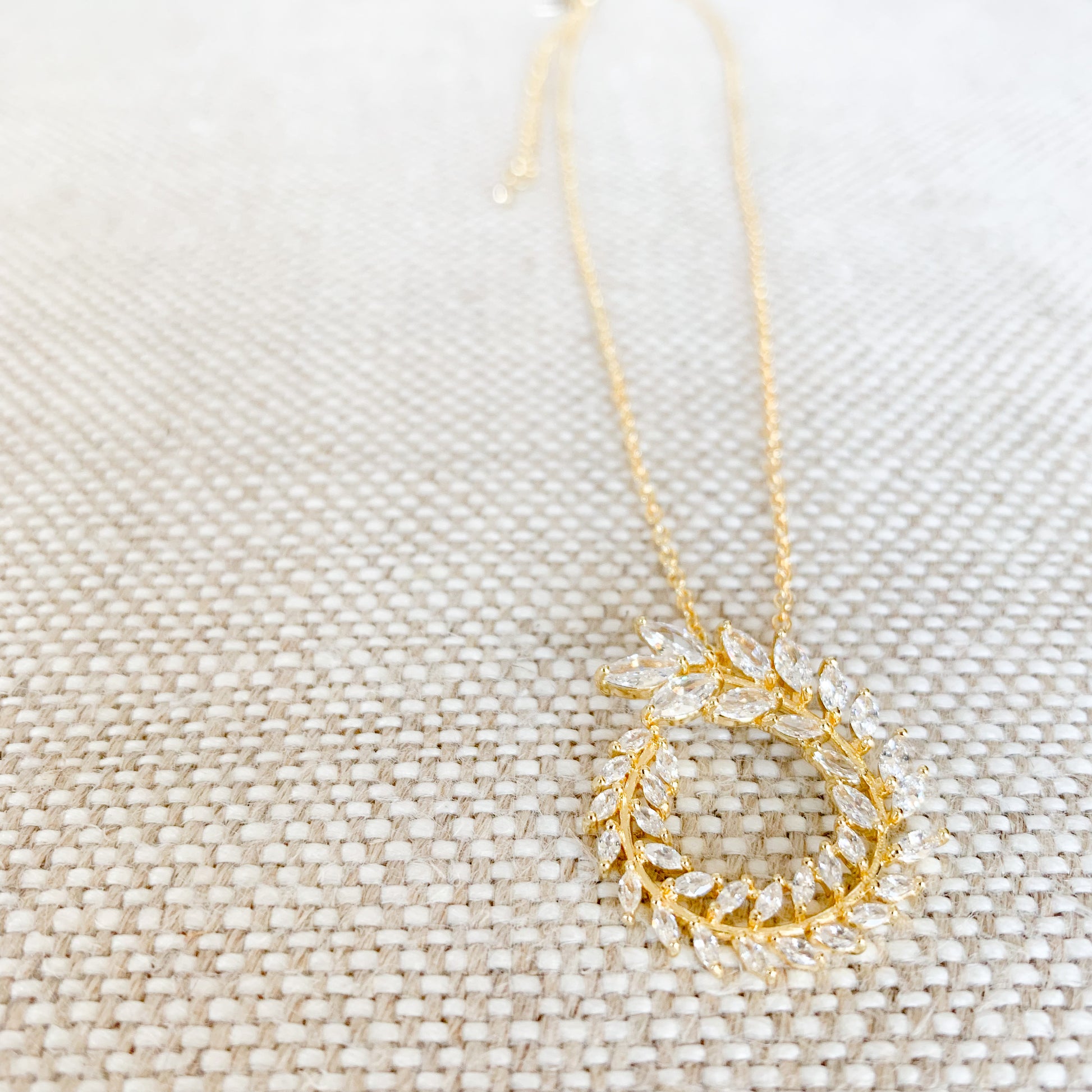 Laurel Necklace - BelleStyle