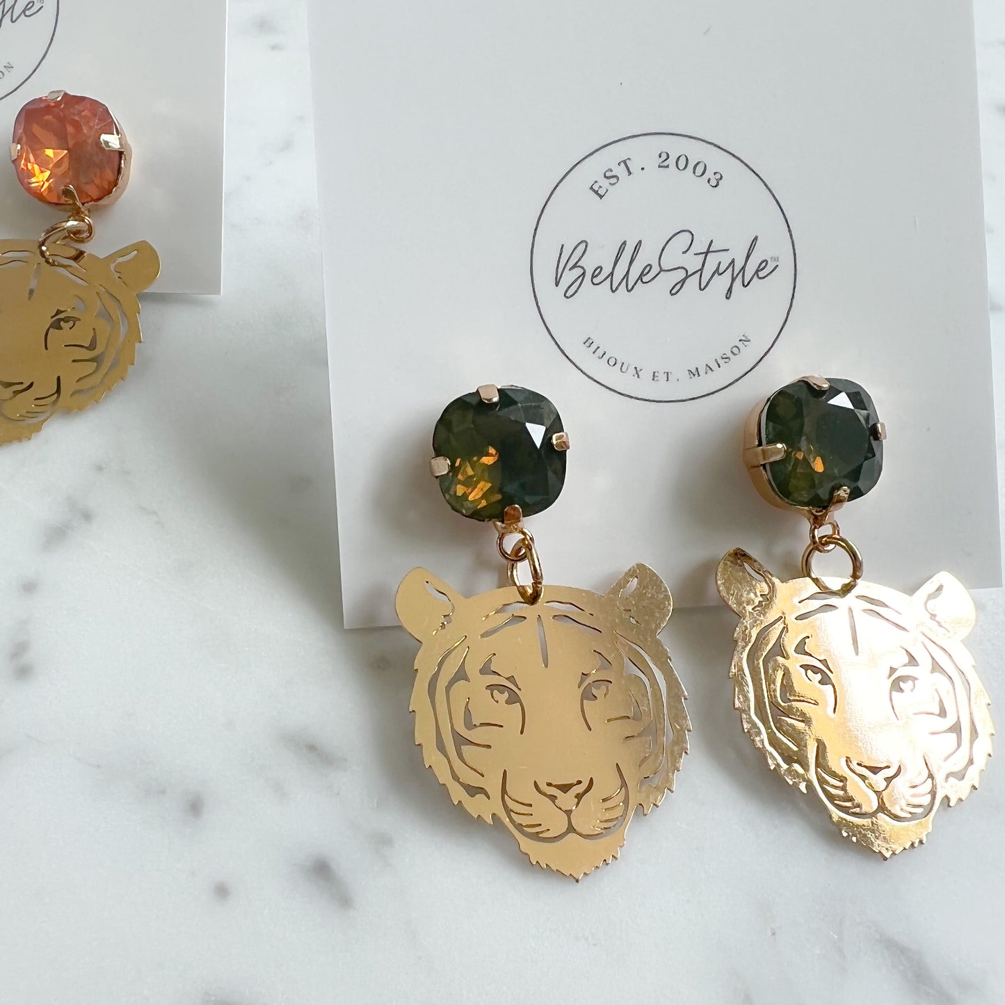 Tiger Post Earrings - BelleStyle
