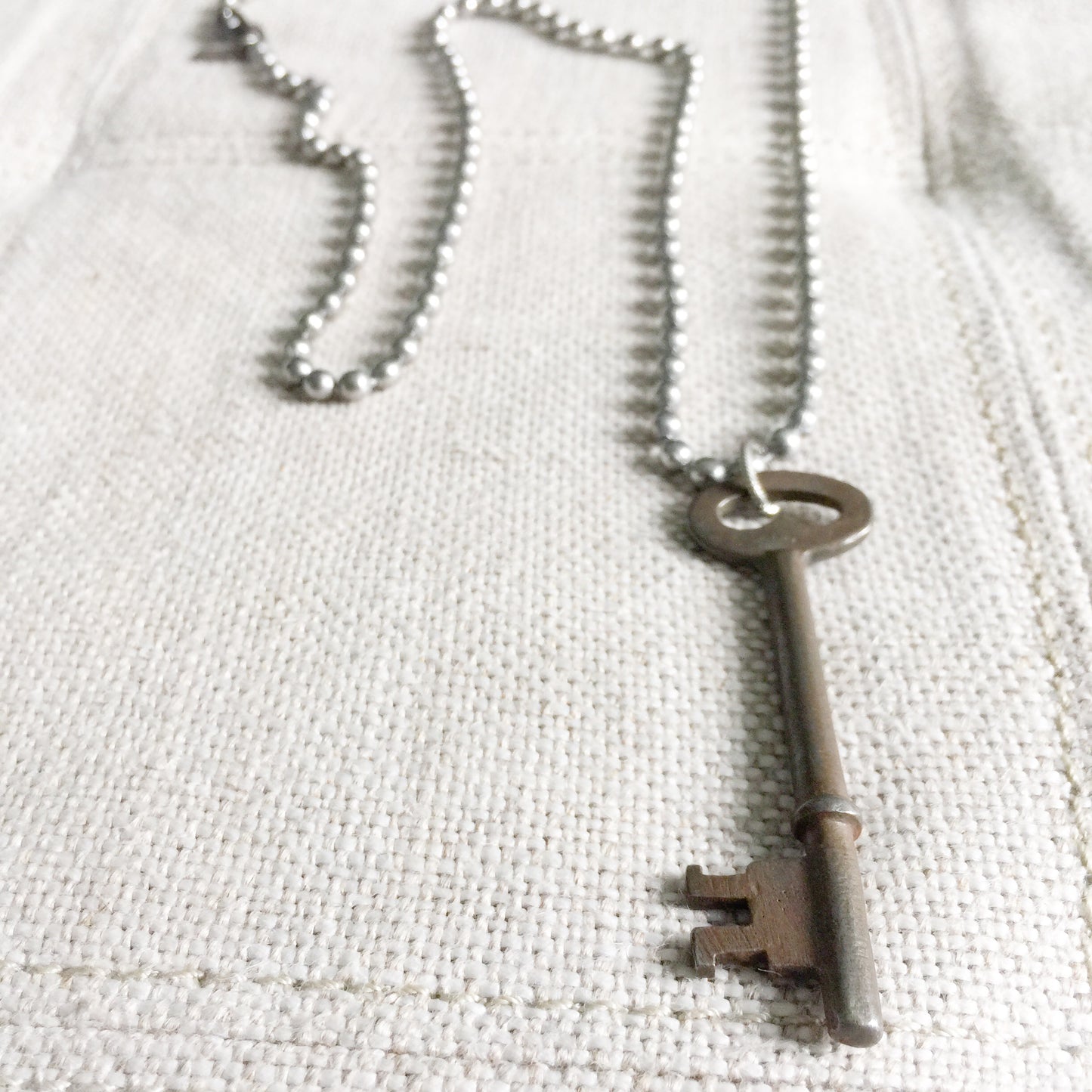 Skeleton Key Necklace - BelleStyle