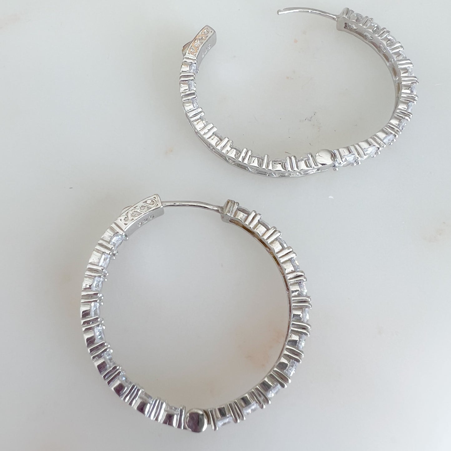 Bordeaux Crystal Hoop 925 Earrings - BelleStyle