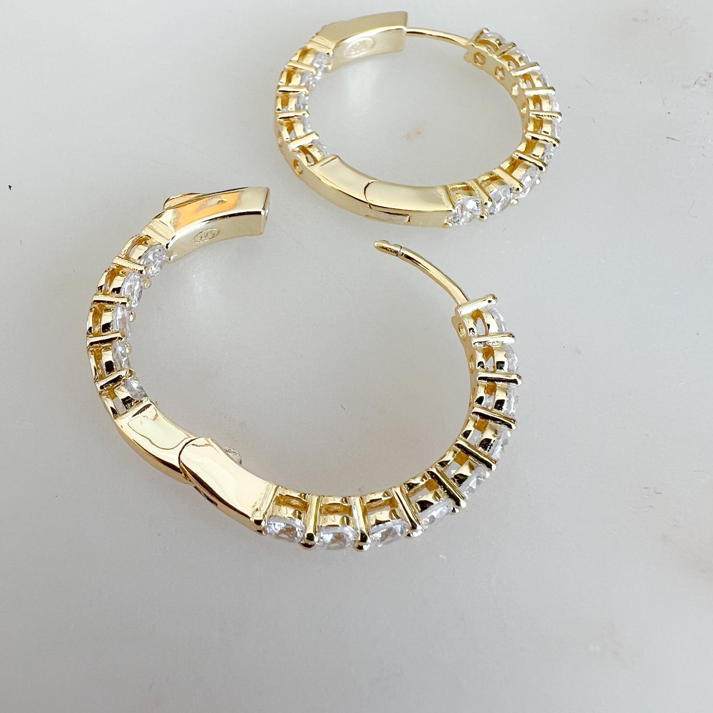 Bordeaux Crystal Hoop 925 Earrings - BelleStyle