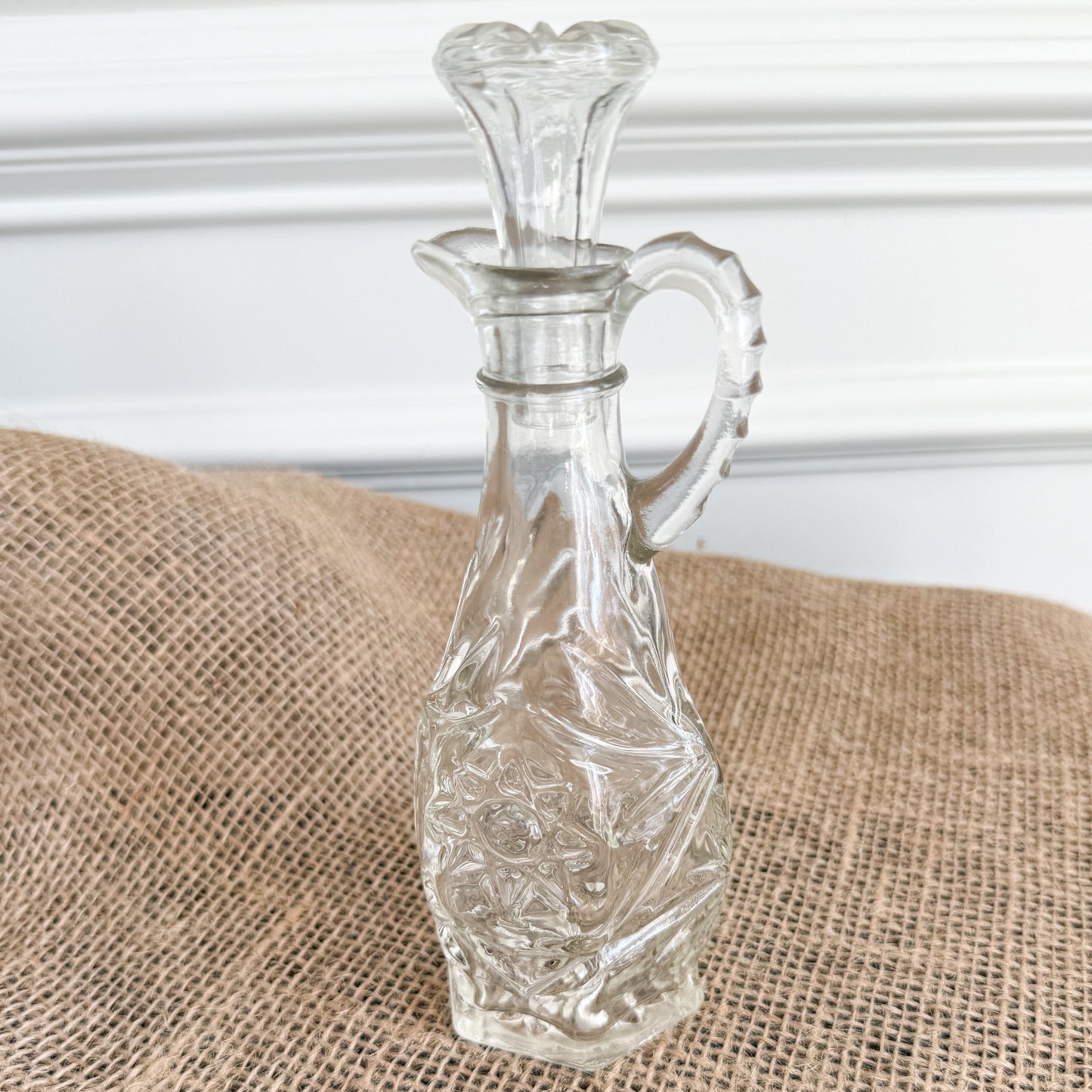 Star Anchor Hocking Vintage Oil Vinegar Glass Crystal Dispenser with Lid