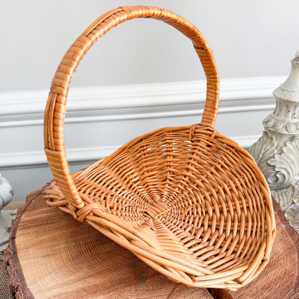 Honey Vintage Small French Market Gathering Basket - BelleStyle