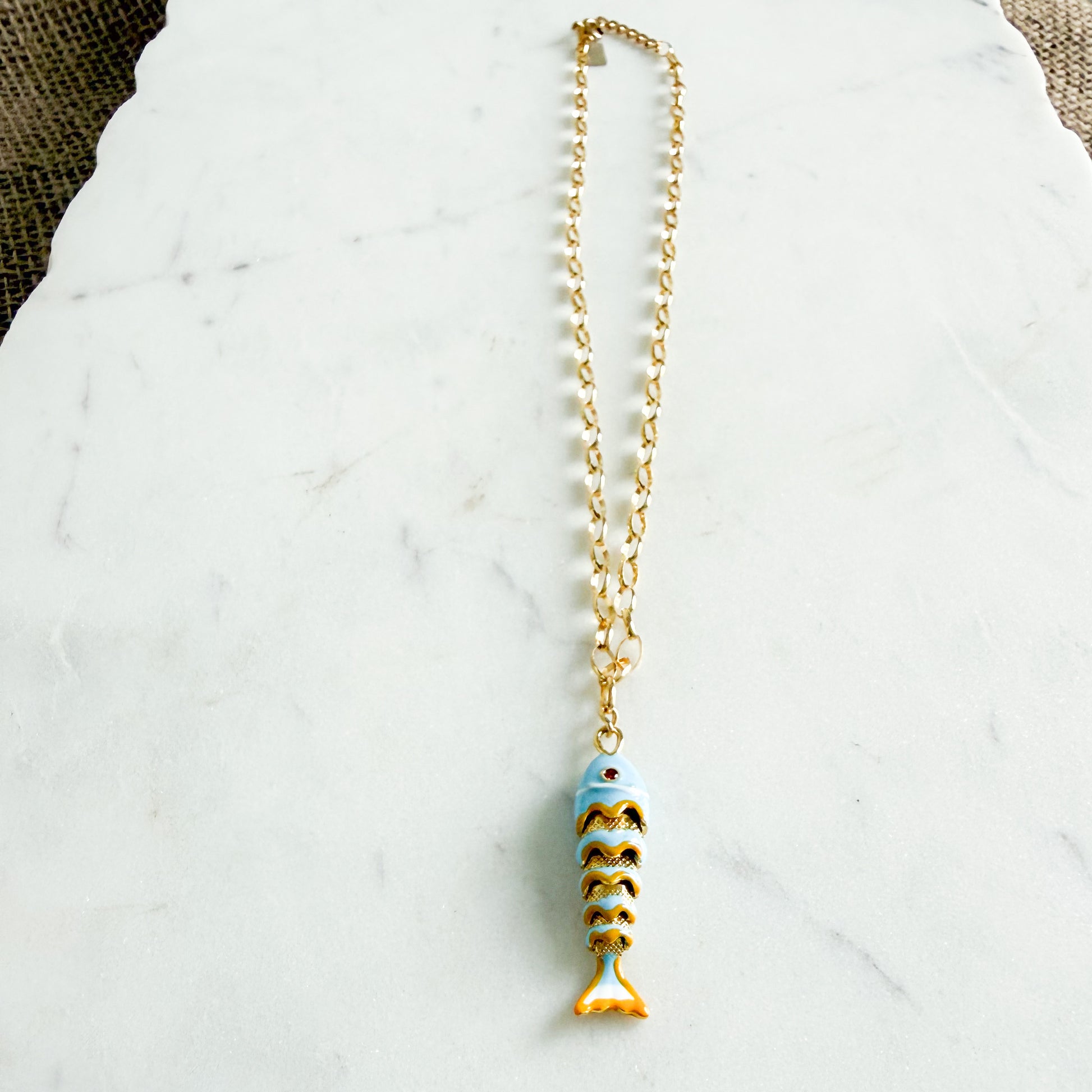 Catarina Fish 14KTGF Oval chain Necklace - BelleStyle