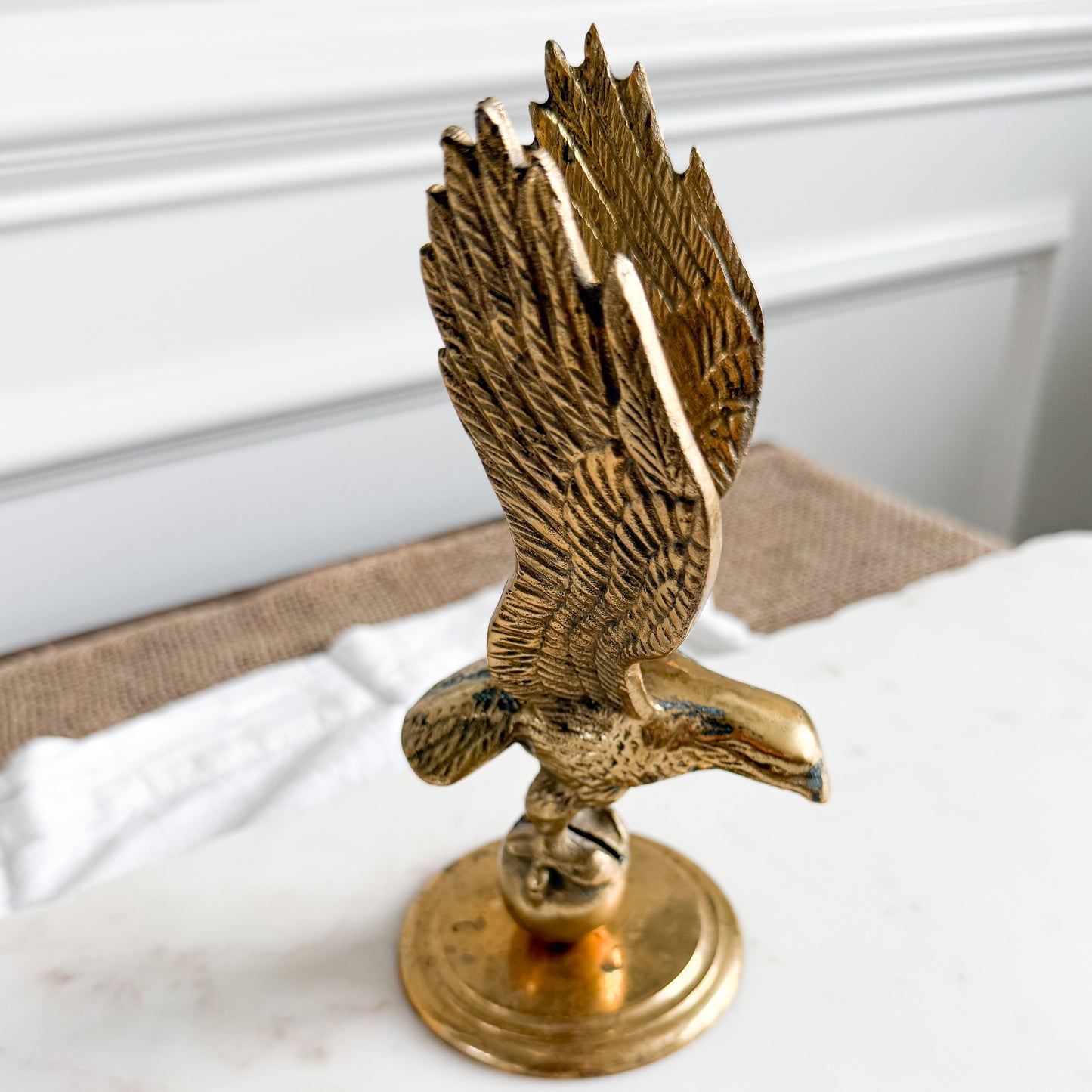 BelleStyle Vintage Brass Flying Eagle Statue