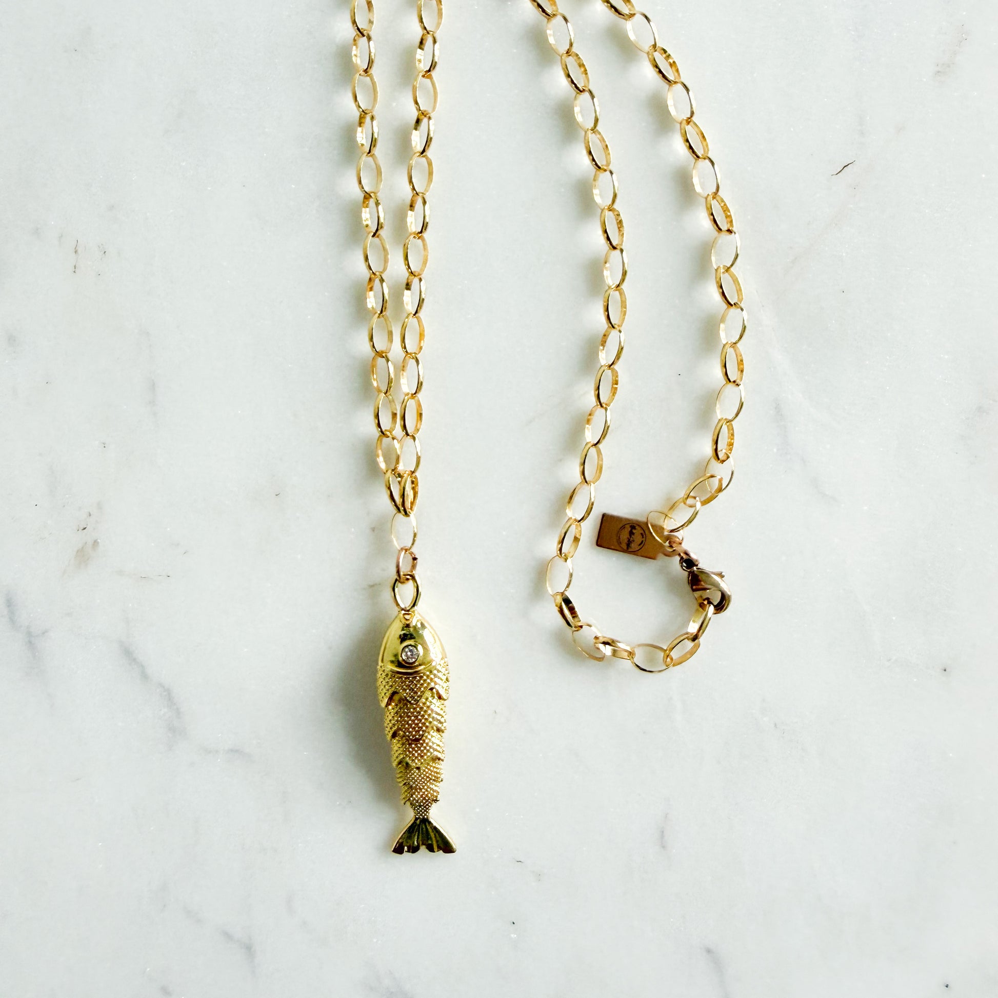 Catarina Fish 14KTGF Oval chain Necklace - BelleStyle