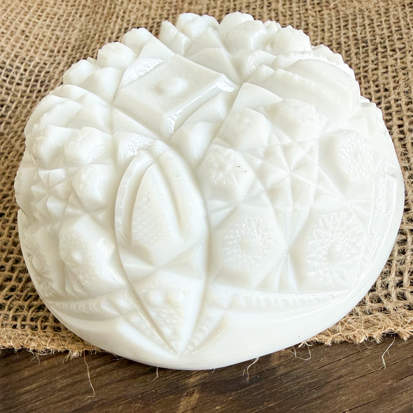 Swan Milk White Vintage Jewelry Bowl