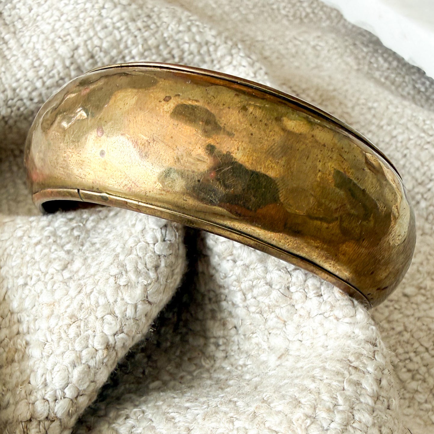 Robbie Vintage Thick Hammered Brass Bangle