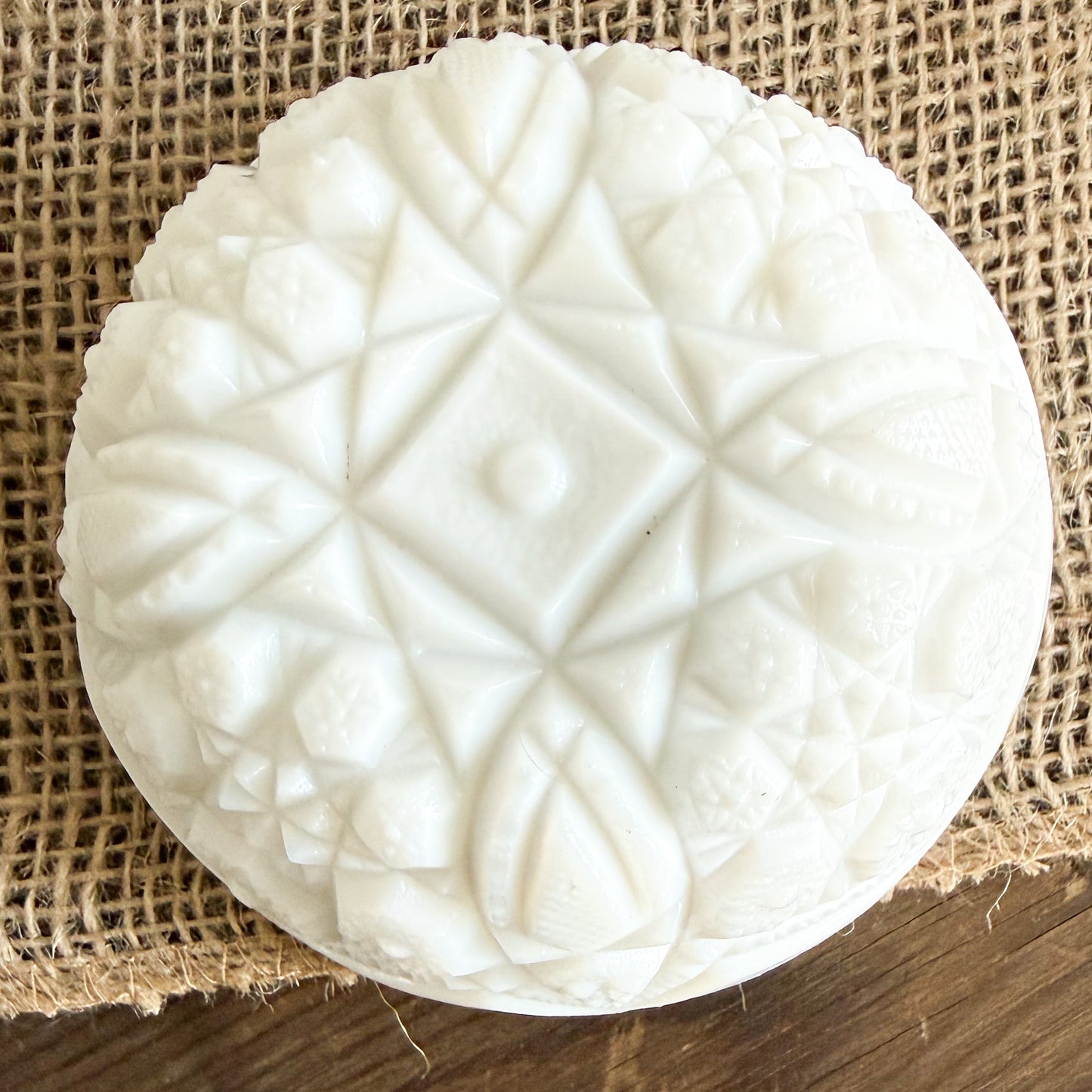 Swan Milk White Vintage Jewelry Bowl