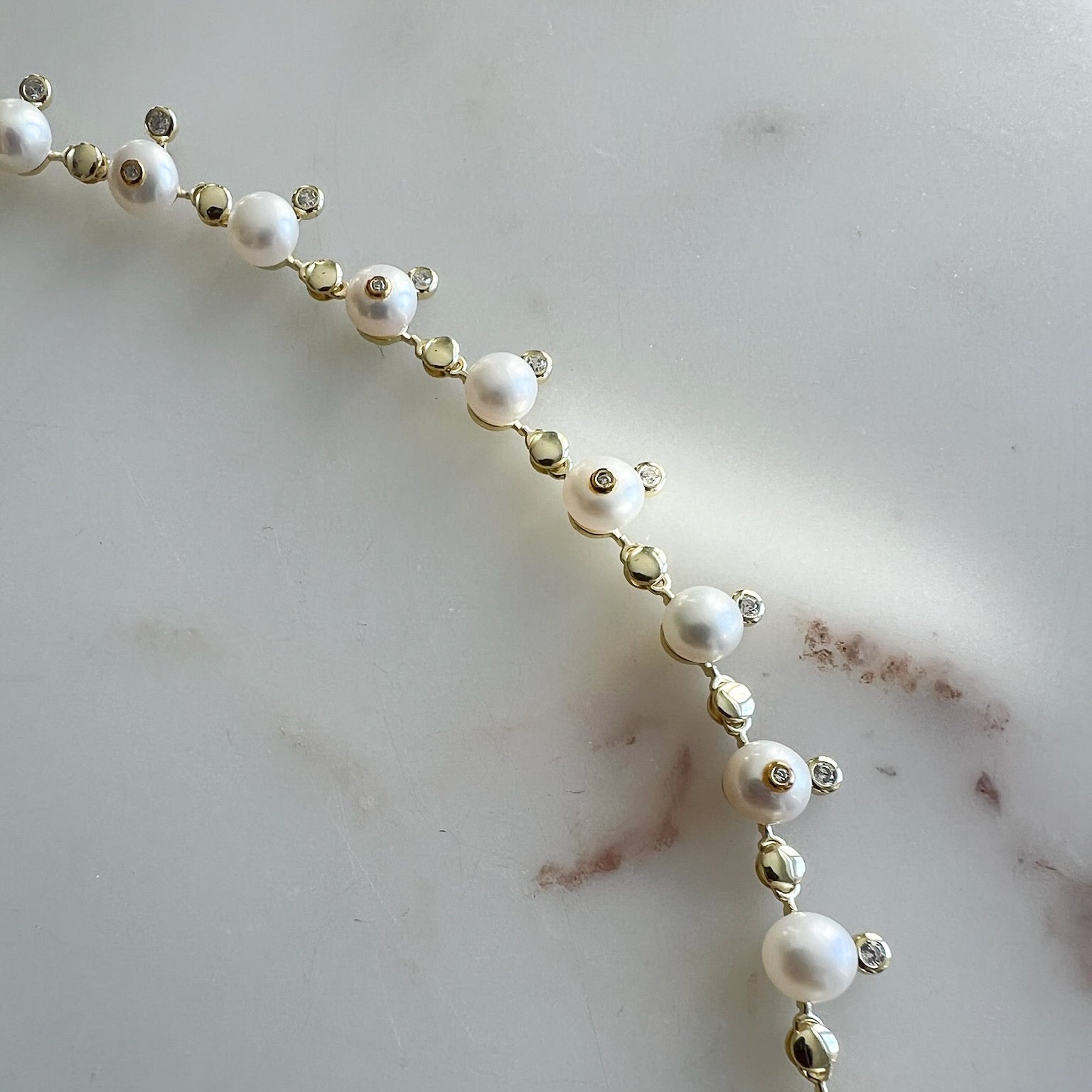 Victoria Freshwater Pearl Crystal Necklace - BelleStyle