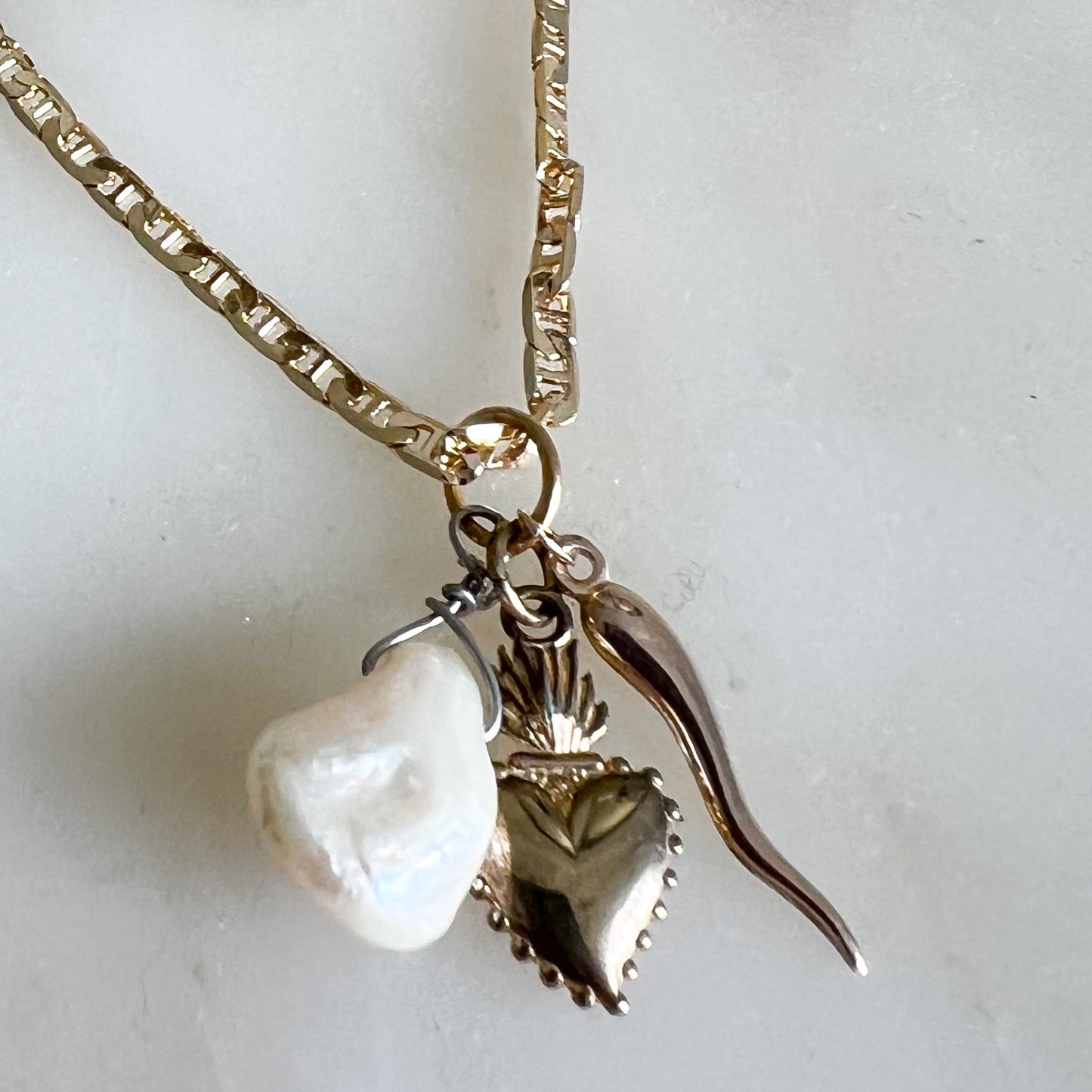 Classic Scared Heart Italian Horn Freshwater Pearl Charm Necklace