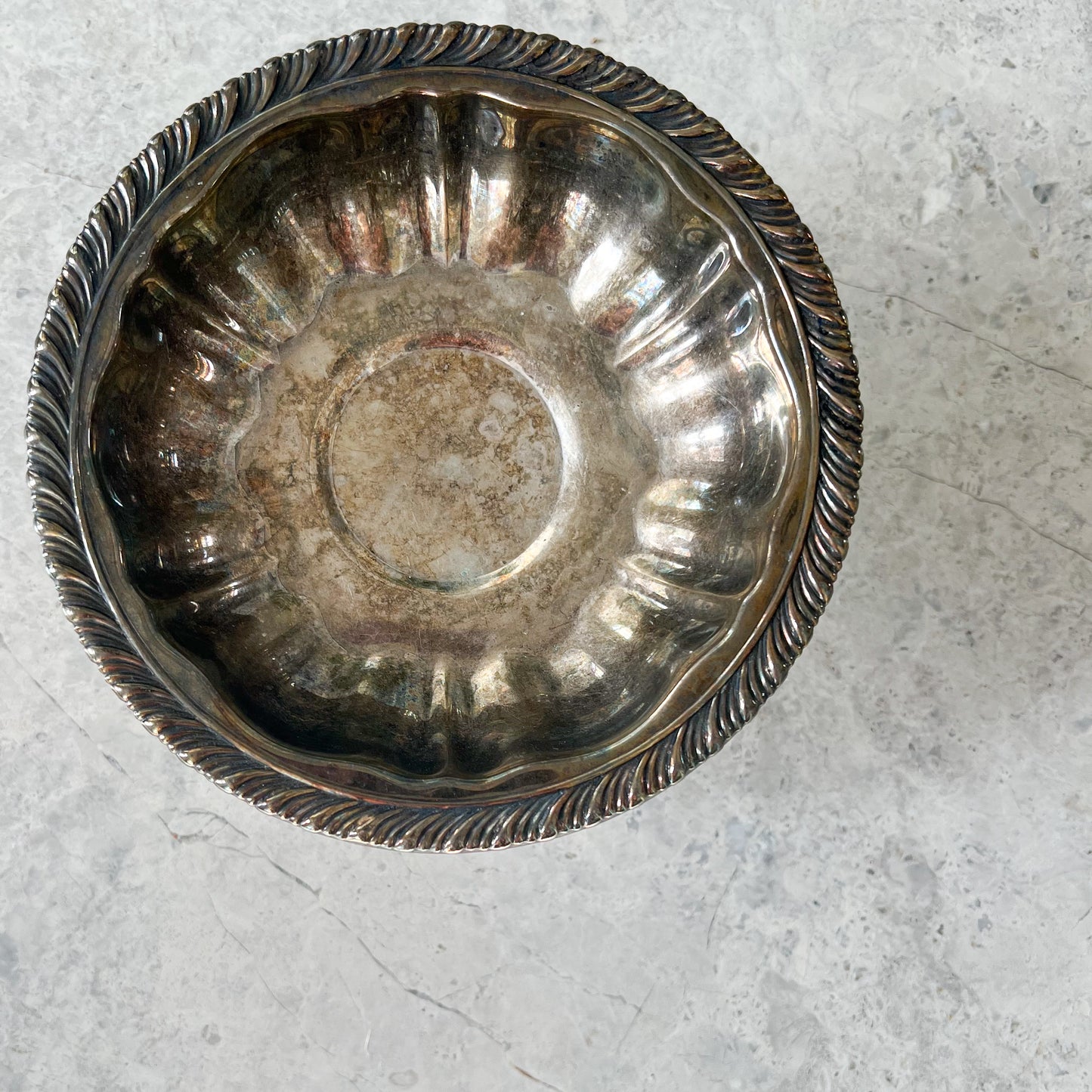 Saint Pierre Vintage Silver Pedestal Jewelry Dish by Oneida SilverSmiths - BelleStyle