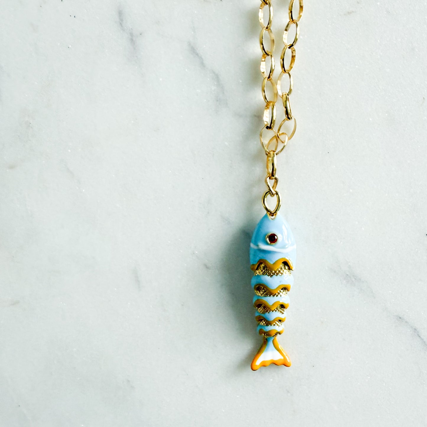 Catarina Fish 14KTGF Oval chain Necklace - BelleStyle