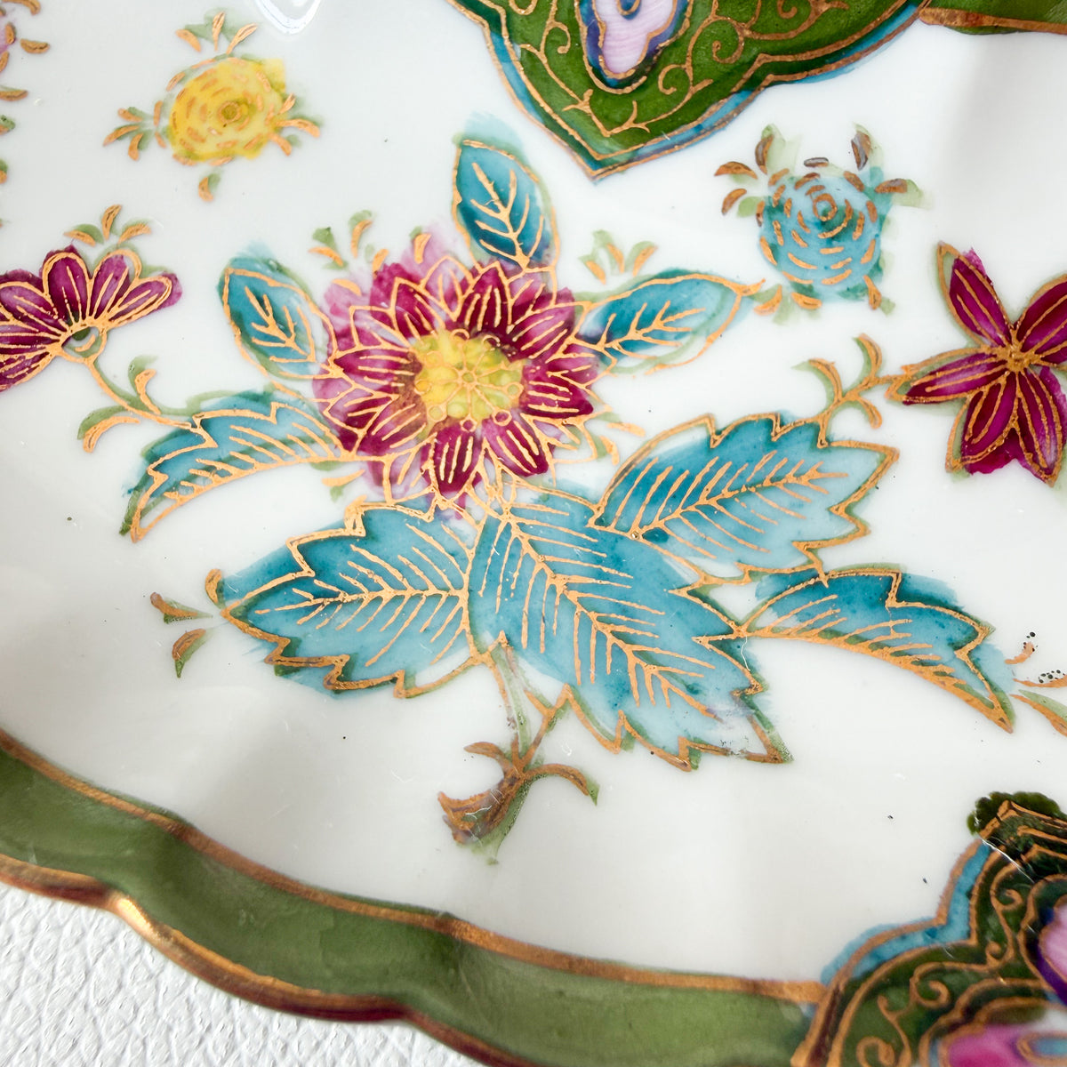 Hibiscus Vintage Porcelain Crescent Chinoiserie Floral Jewelry Dish - BelleStyle