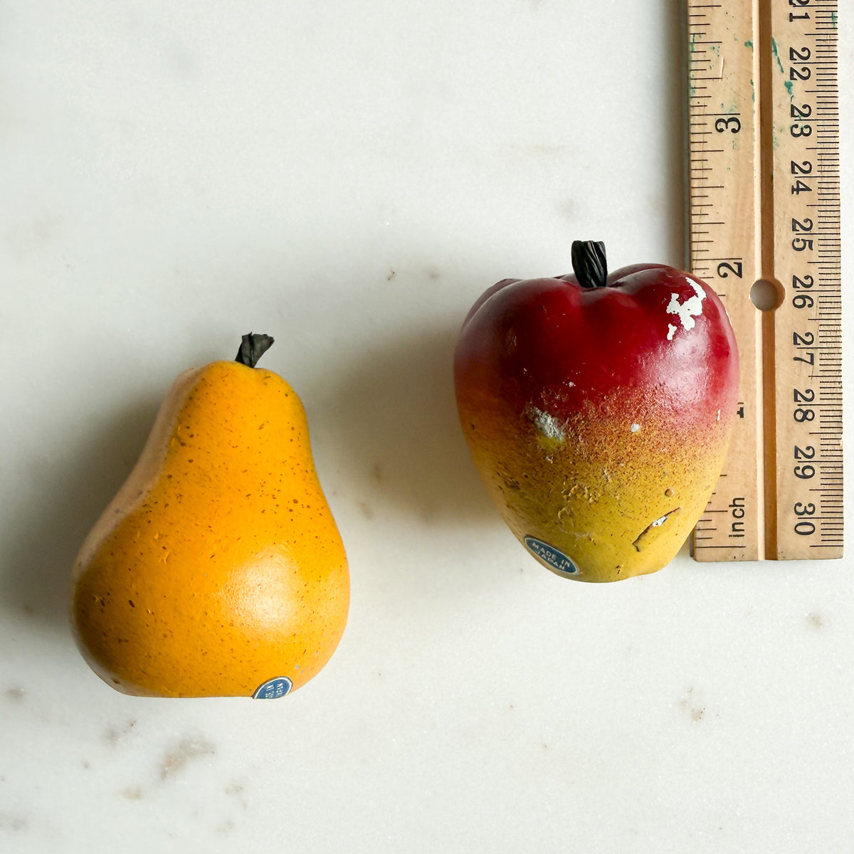 Apple Pear MCM Hand Painted Salt Pepper Shakers - BelleStyle