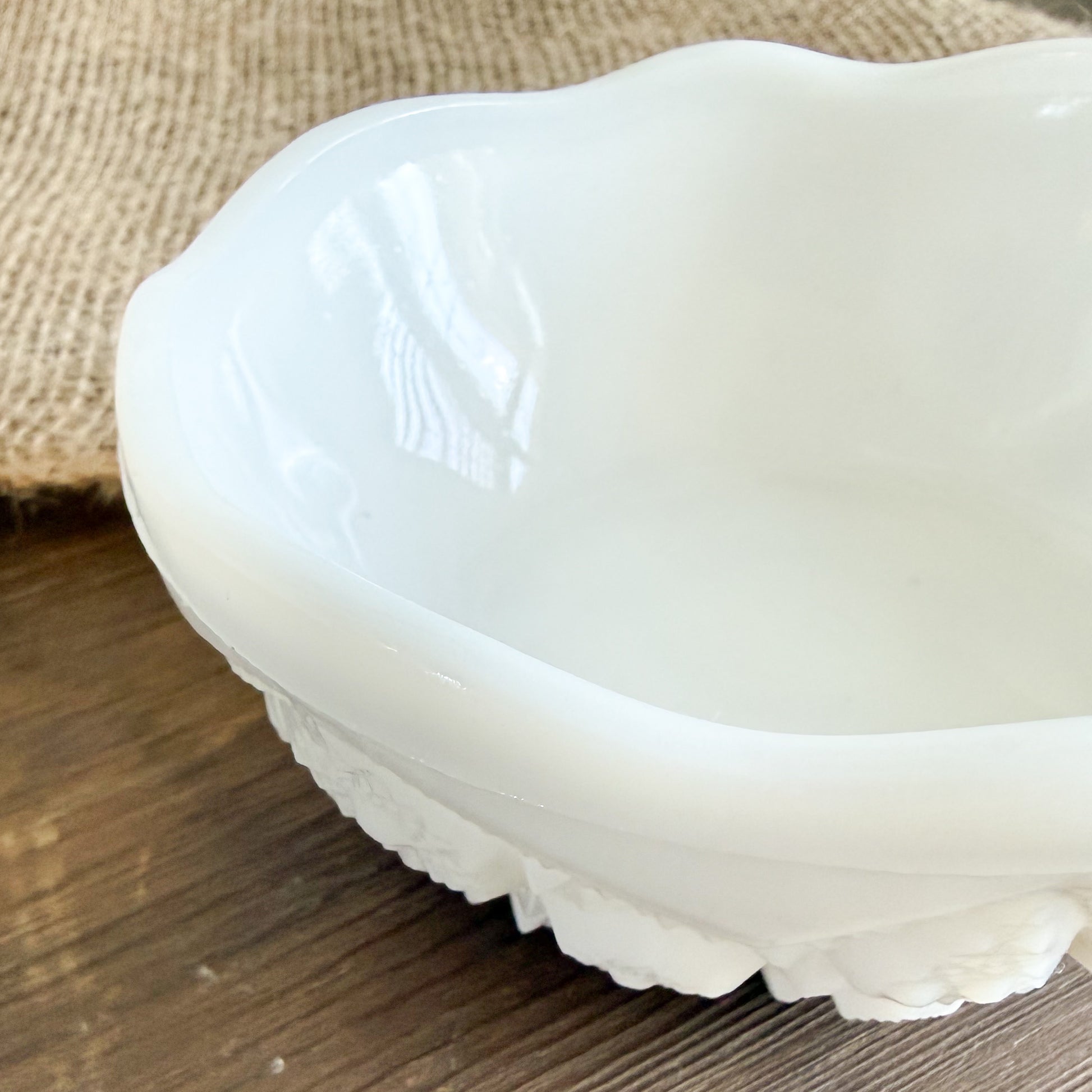 Swan Milk White Vintage Jewelry Bowl