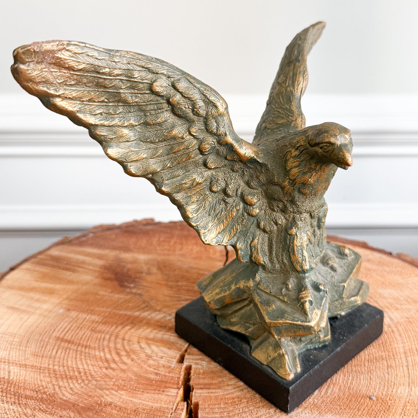 Washington Antique Flying Eagle MCM Rustic Folk Art Carved Figurine on Stand - BelleStyle