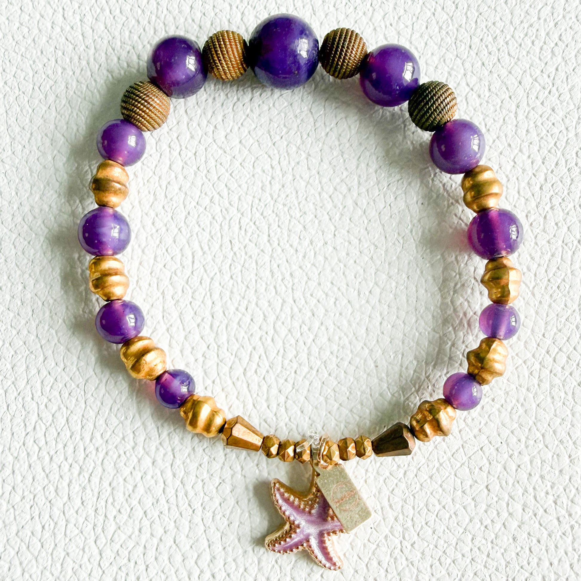 Starfish Sustainable Semi-Precious Stone Vintage Brass Charm Stretch Bracelet - BelleStyle