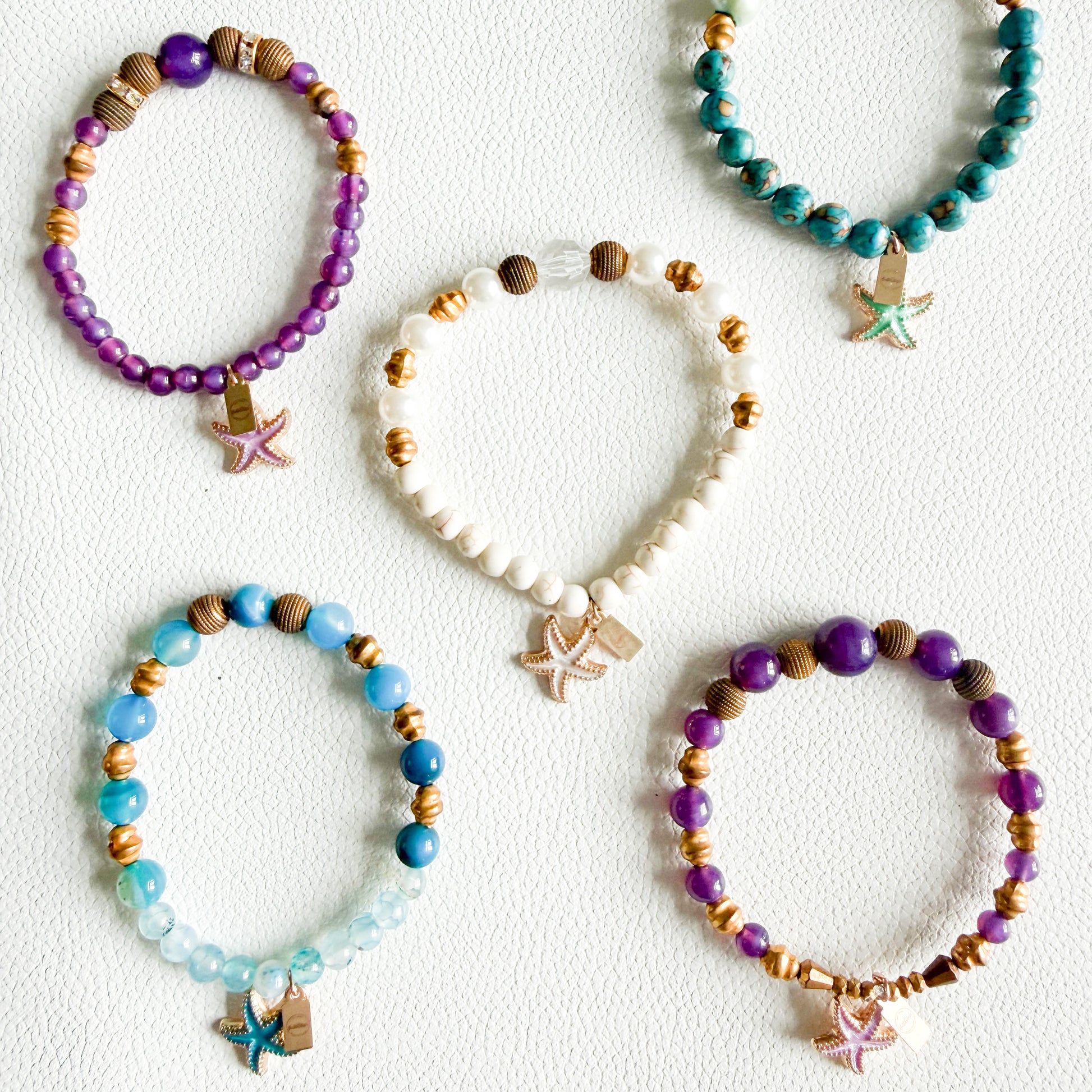 Starfish Sustainable Semi-Precious Stone Vintage Brass Charm Stretch Bracelet - BelleStyle