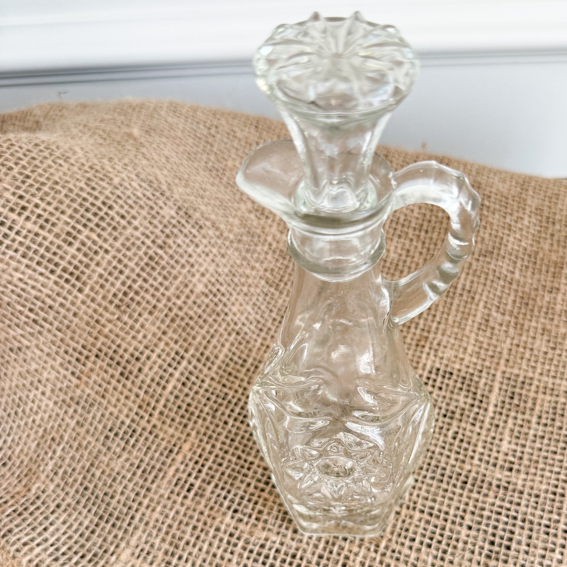 Star Anchor Hocking Vintage Oil Vinegar Glass Crystal Dispenser with Lid