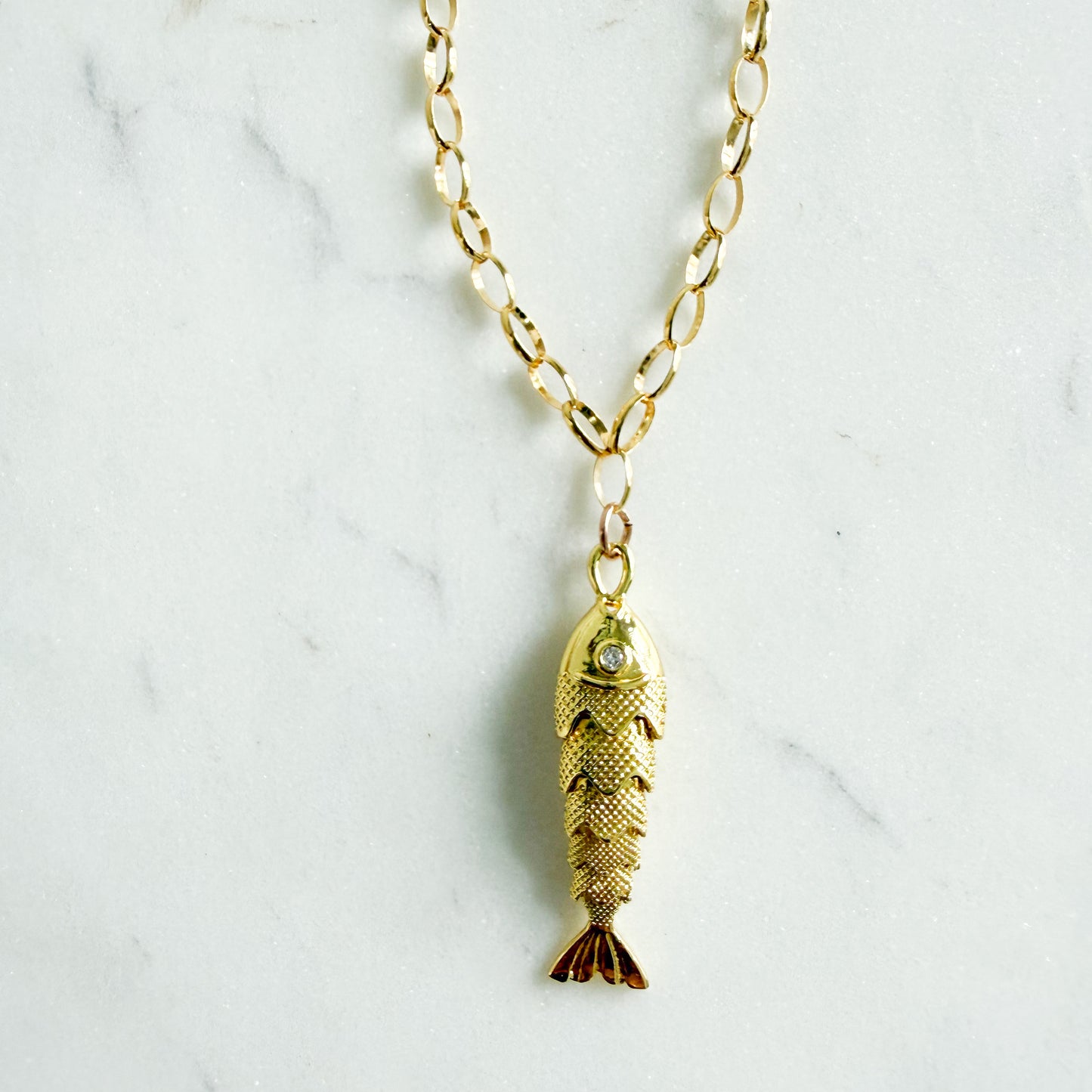 Catarina Fish 14KTGF Oval chain Necklace - BelleStyle