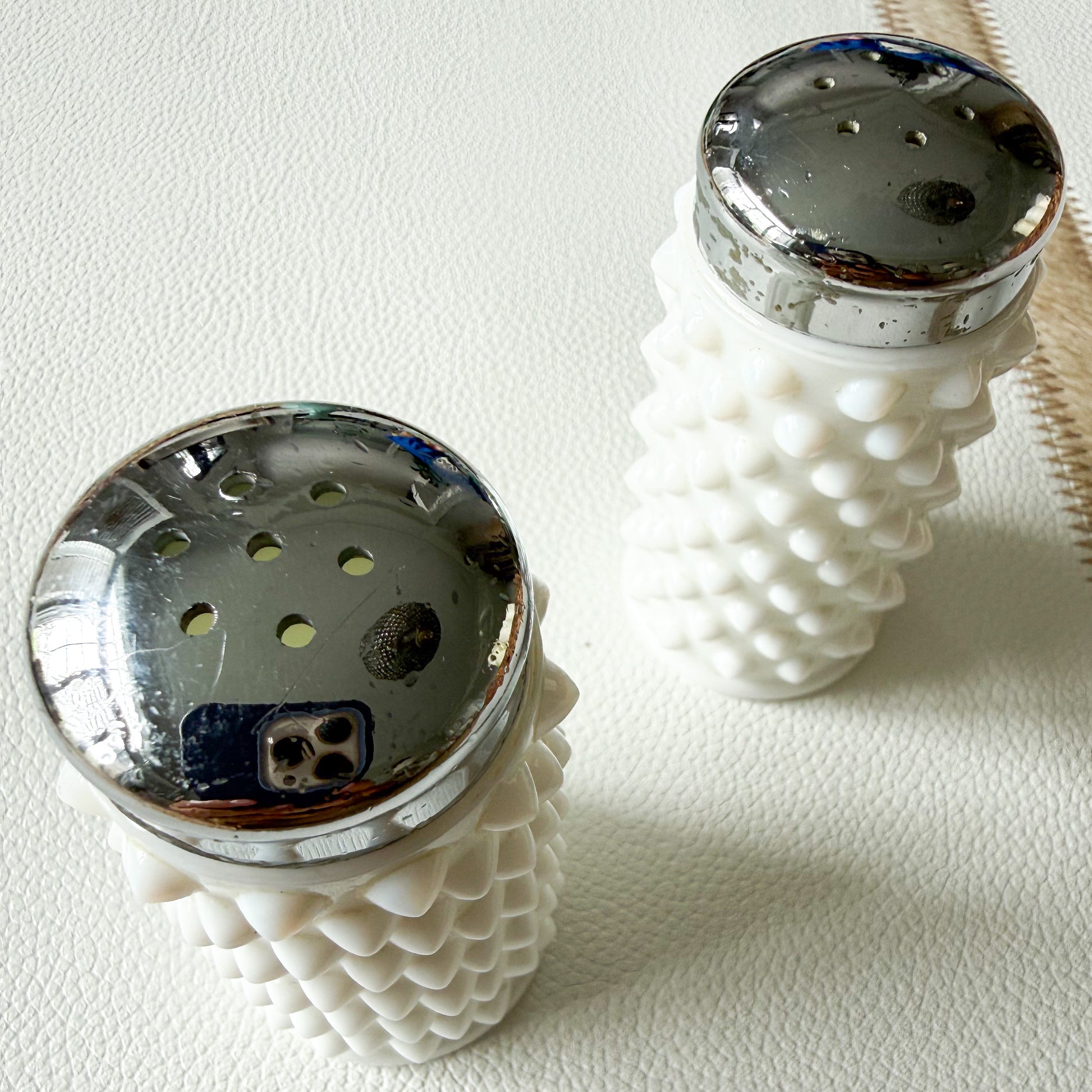Nantucket Vintage Milk Glass Salt & Pepper Shakers - BelleStyle