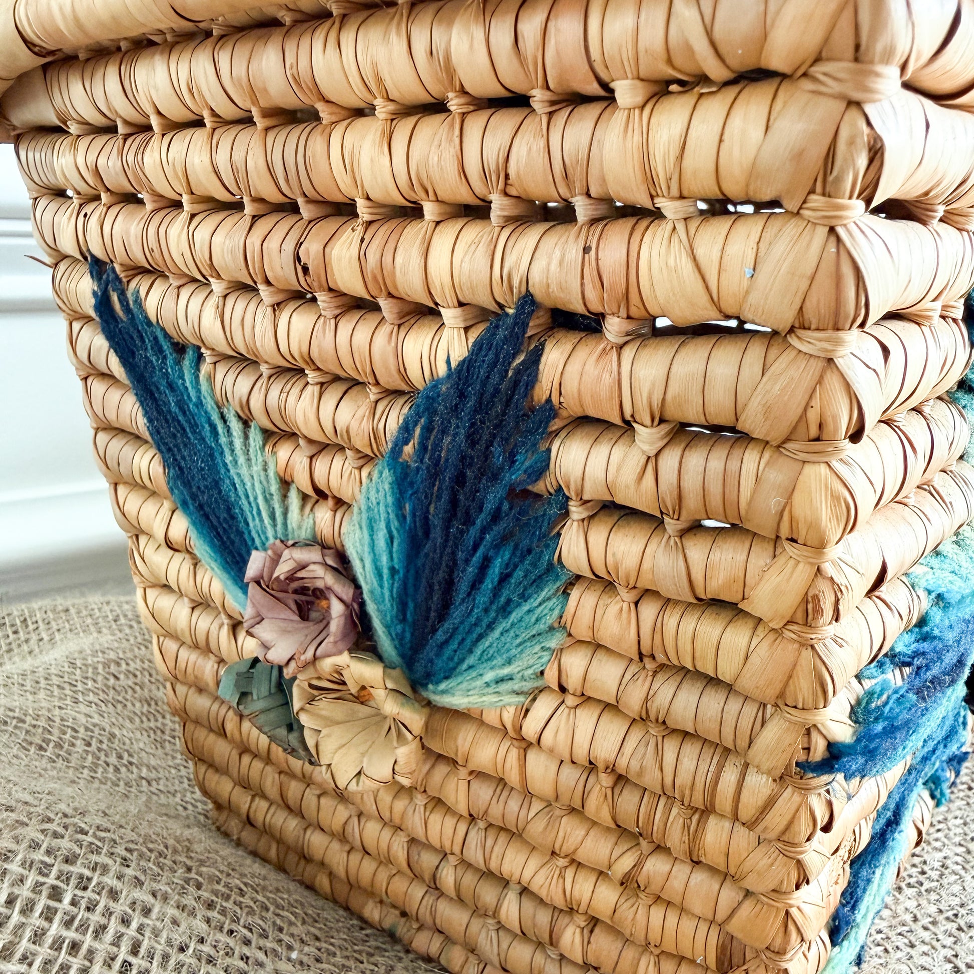 Monterrey Bohemian Vintage 1960’s Handwoven Raffia Palm Picnic Basket