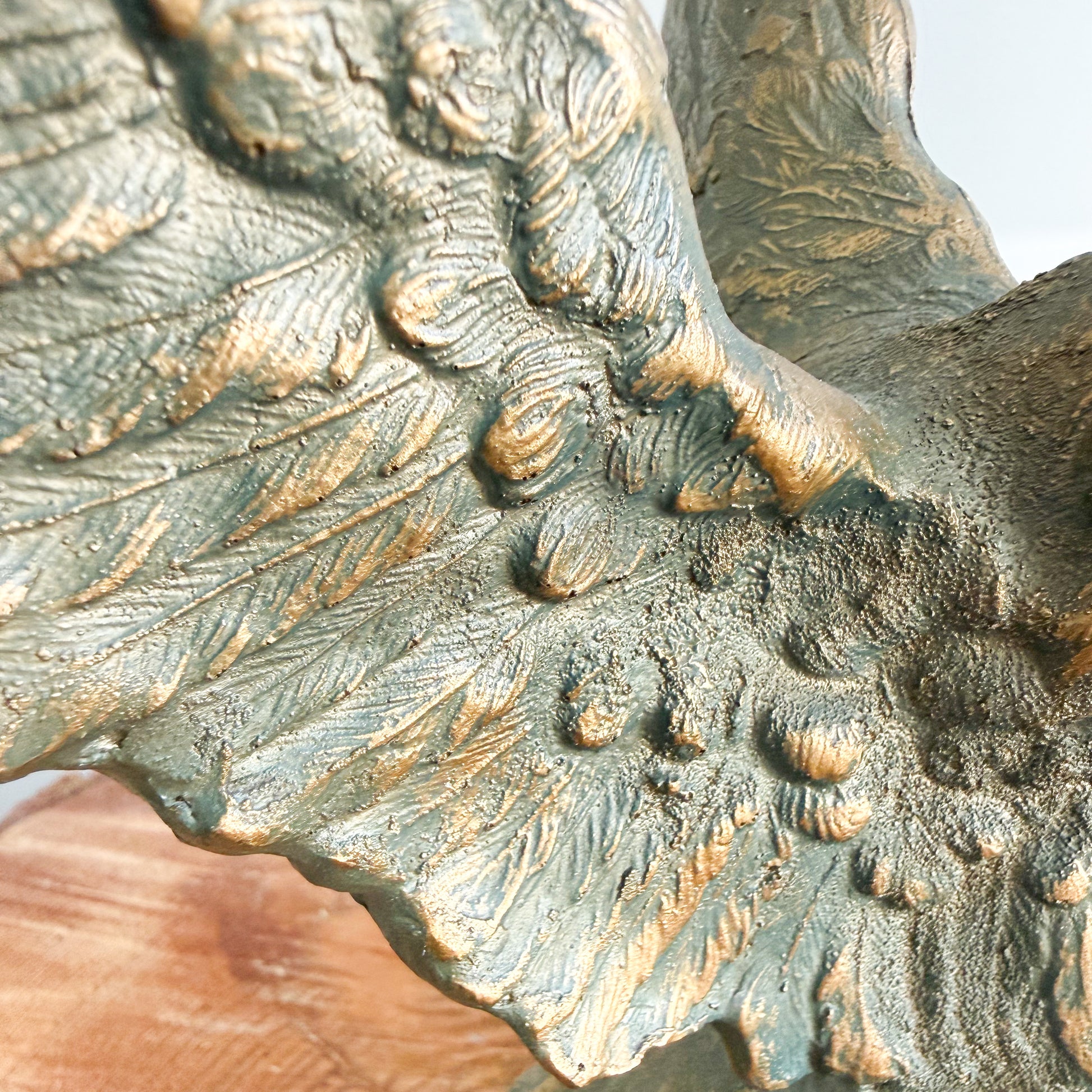 Washington Antique Flying Eagle MCM Rustic Folk Art Carved Figurine on Stand - BelleStyle