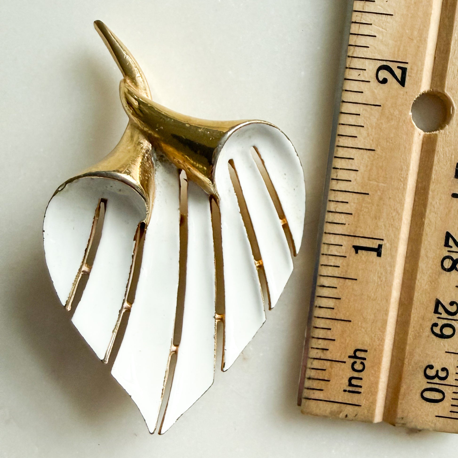 Palm Leaf White Enamel Vintage Lapel Pin