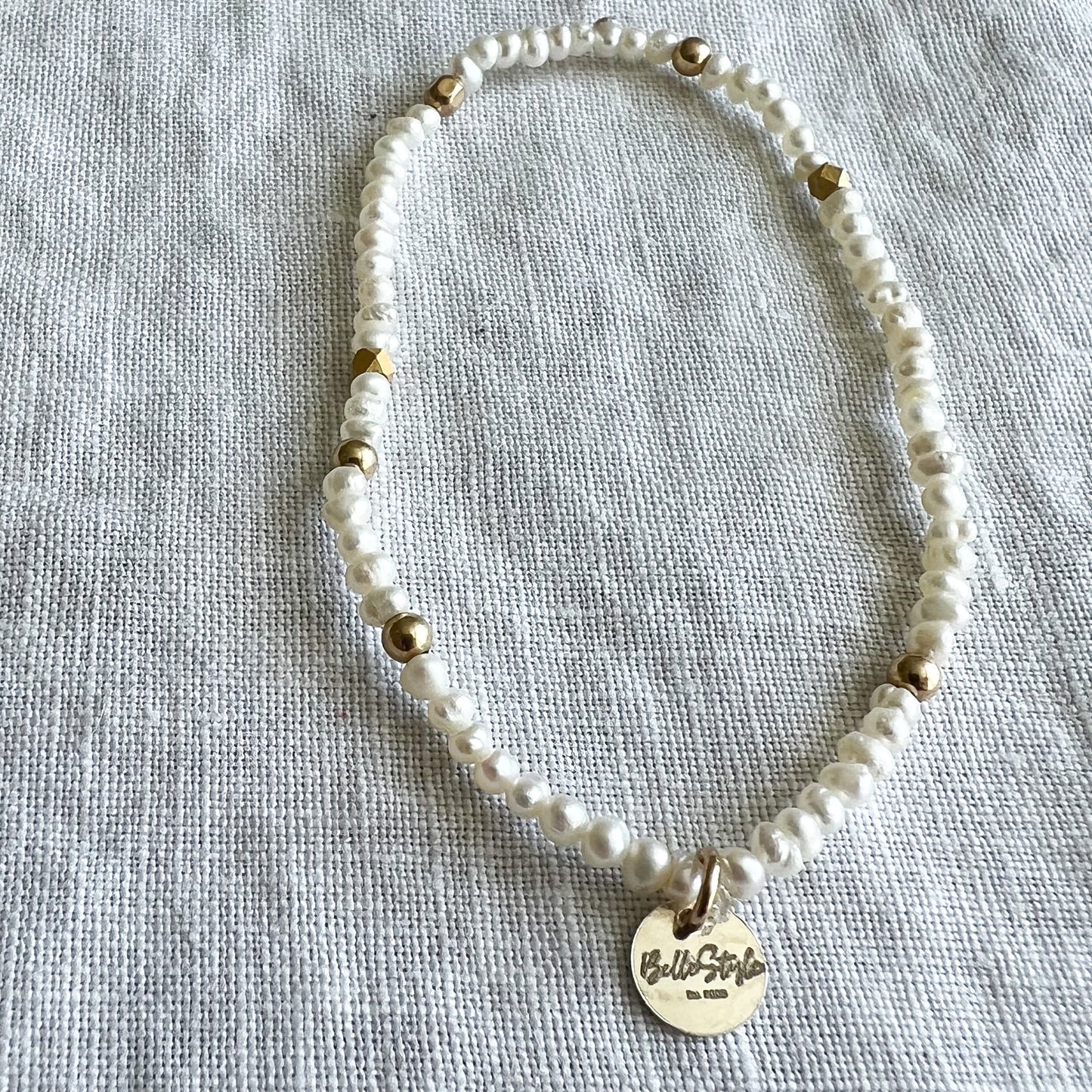 Mini White Freshwater Pearl Bracelet - BelleStyle
