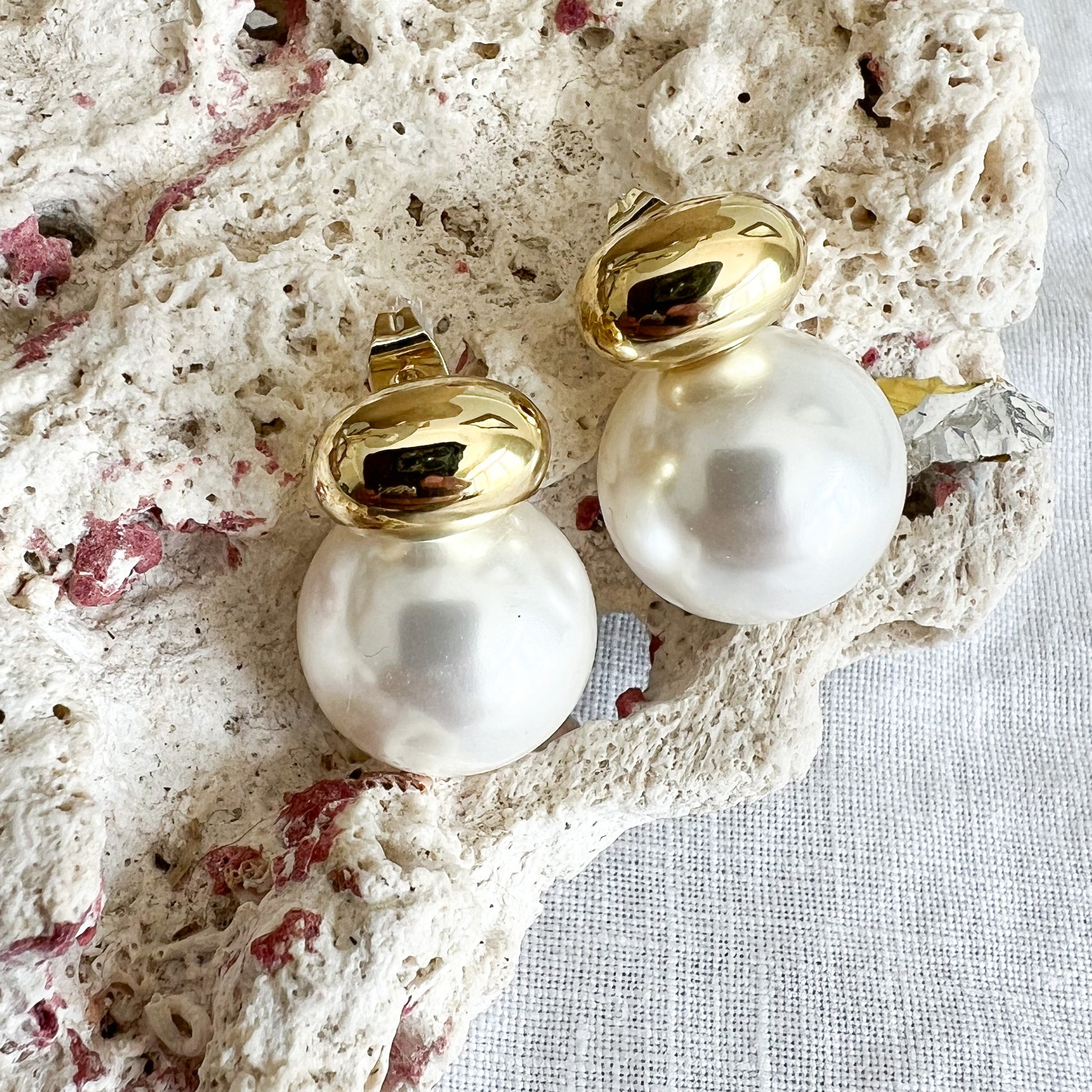 Bubble Faux Pearl Post Earrings