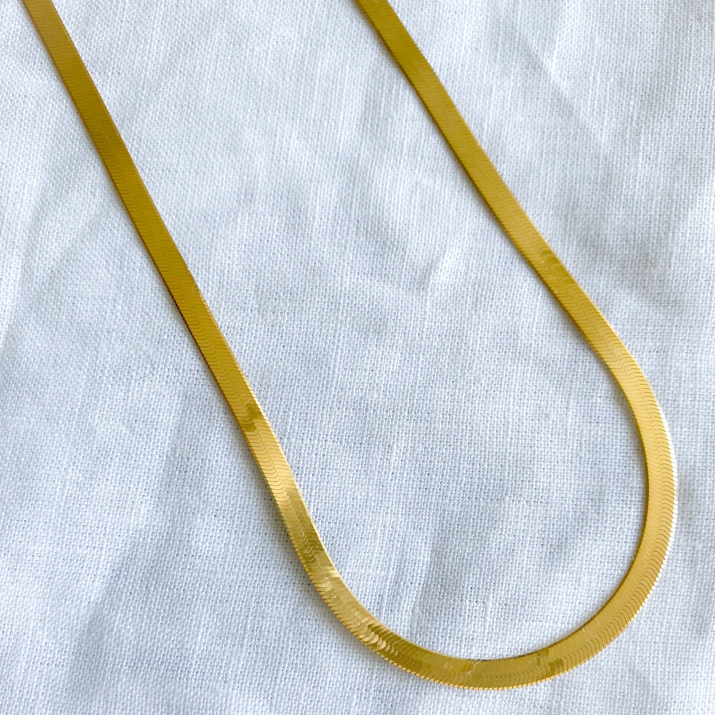 Baldwyn Gold 14KT Herringbone Chain Necklace - BelleStyle 18 inch chain necklace unisex precious metal