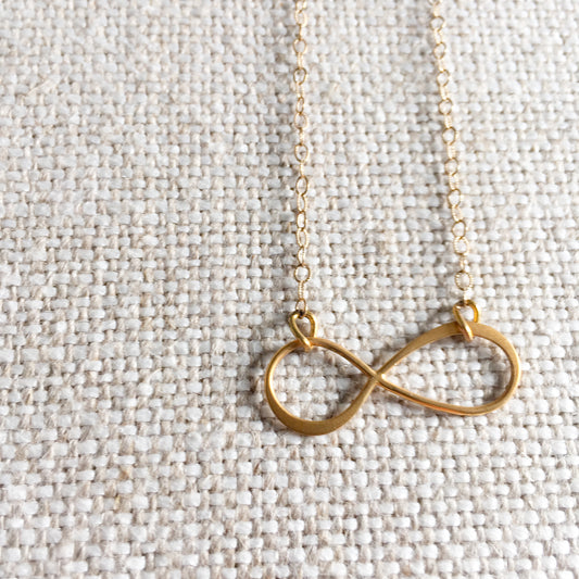 Infinity Necklace - BelleStyle