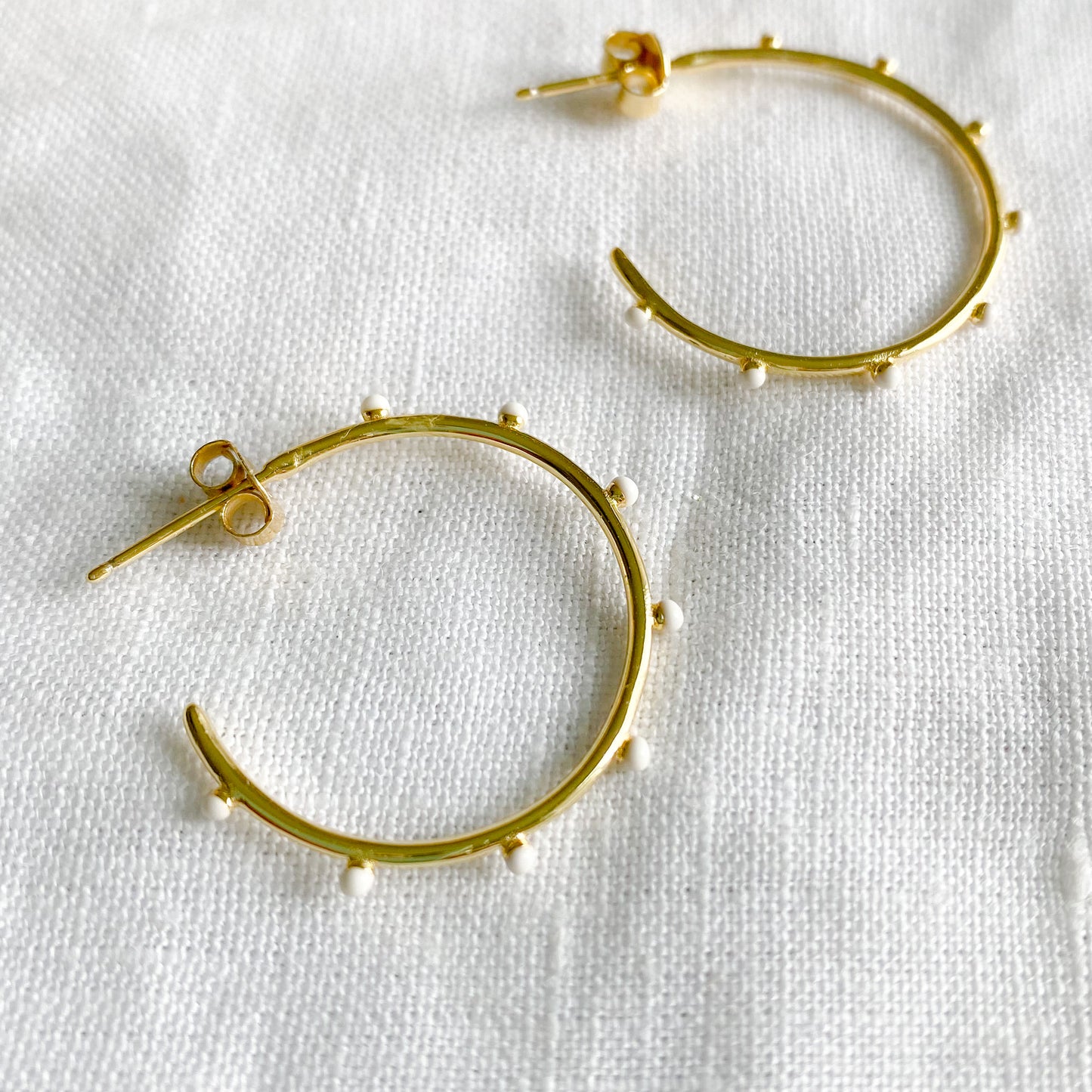 Dot Gold Hoop Earrings - BelleStyle