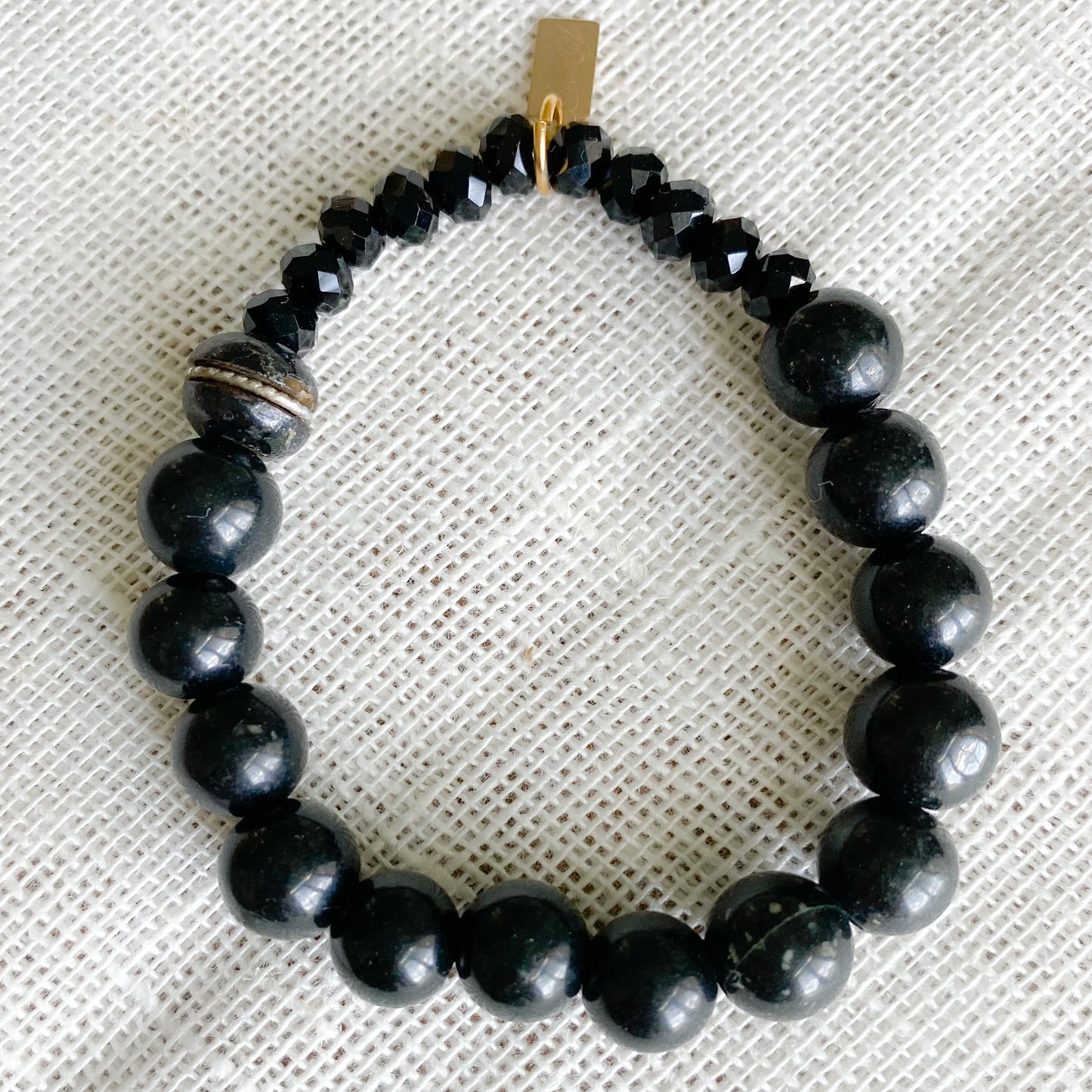 Black Jade Prayer Bead Bracelet - Bellestyle