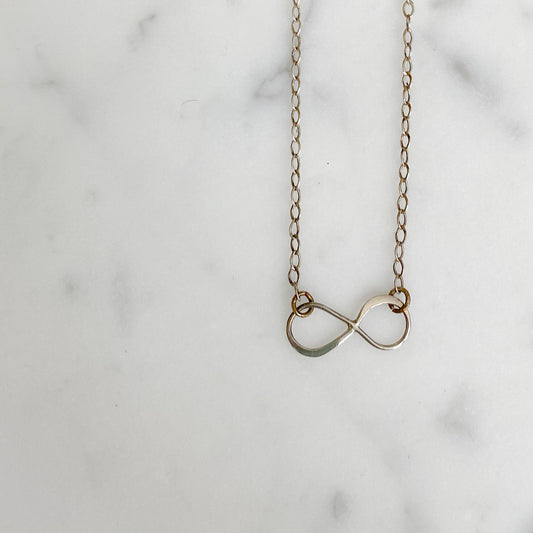 Infinty Silver Choker Necklace - Bellestyle