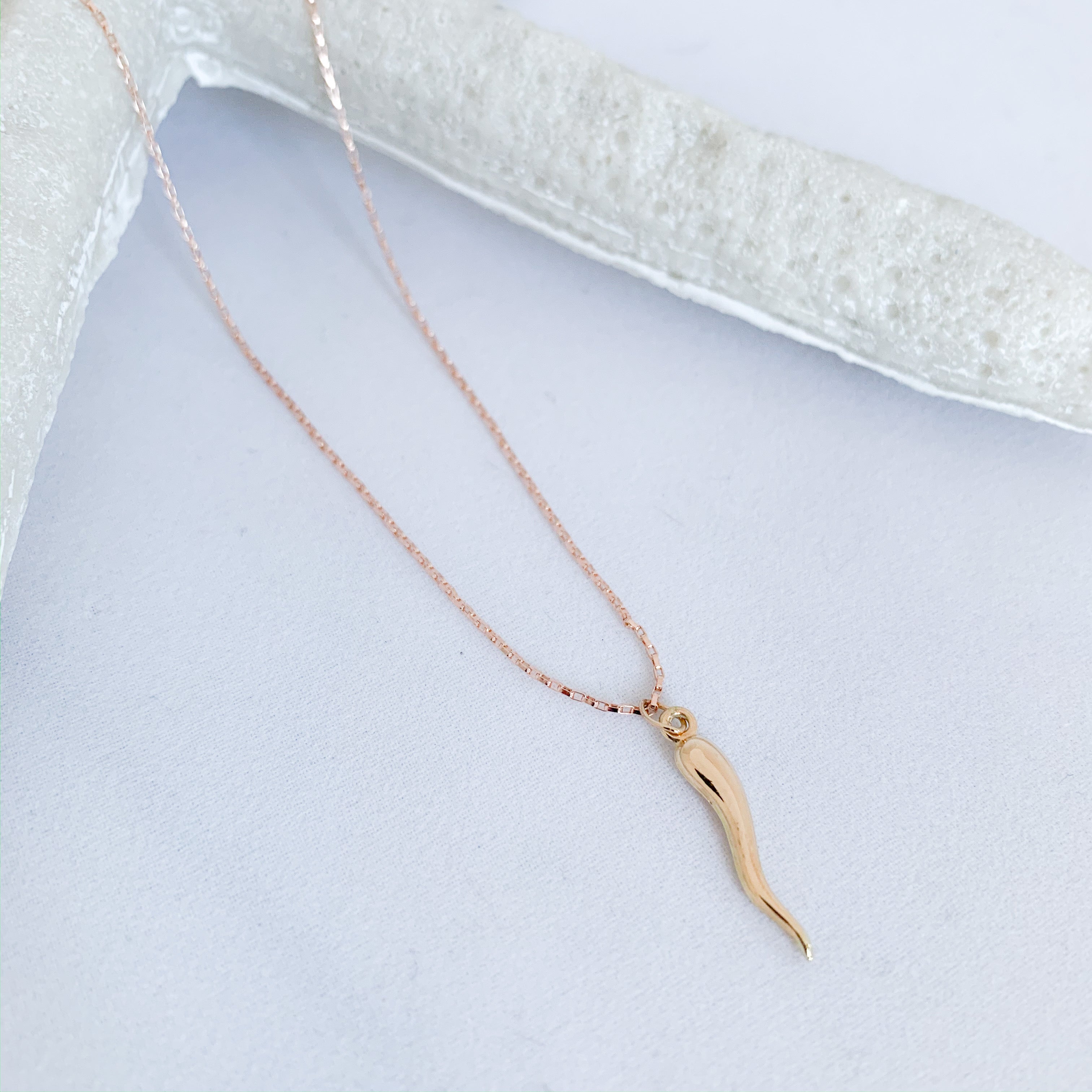 Rose gold italian horn on sale necklace