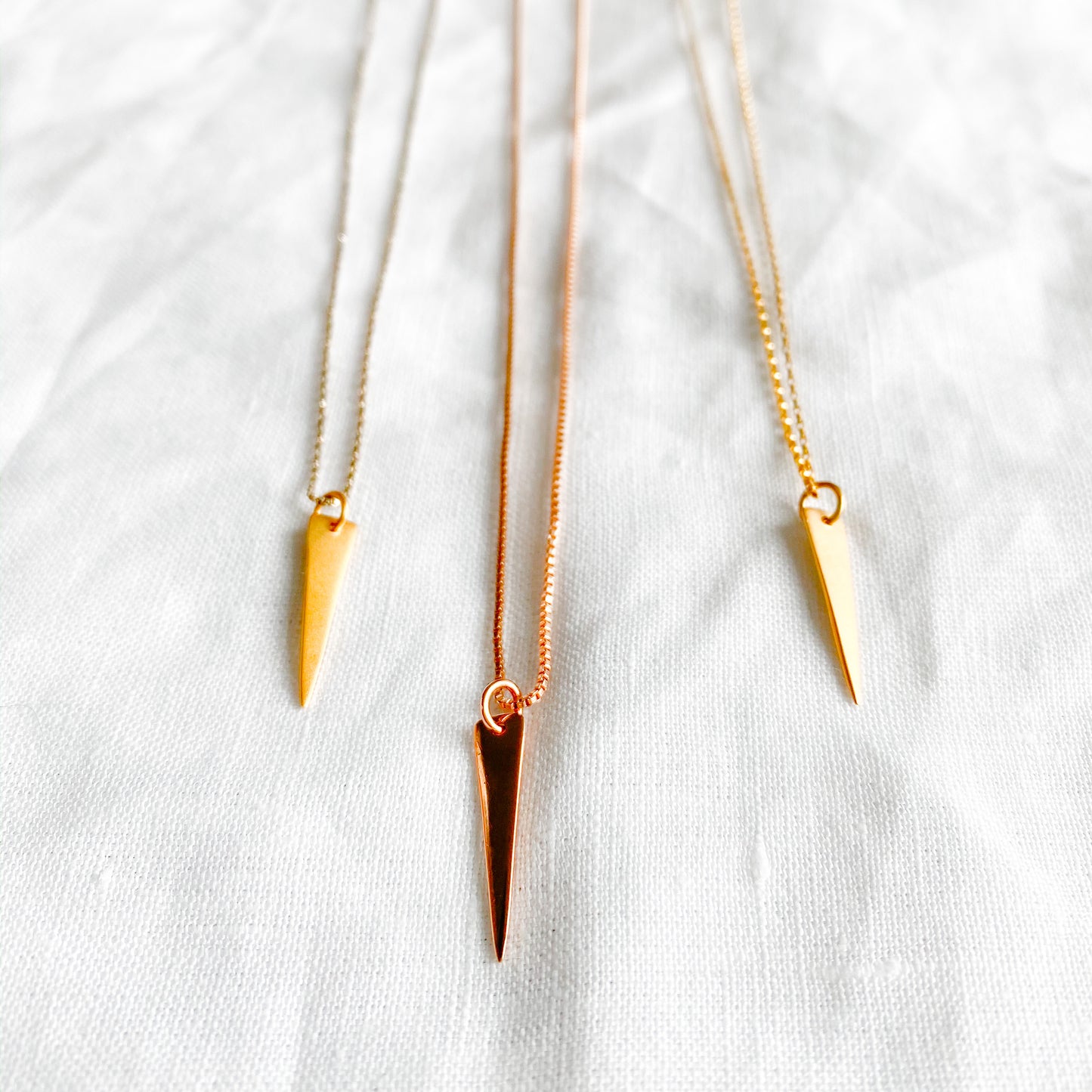 Triangle Necklace - BelleStyle