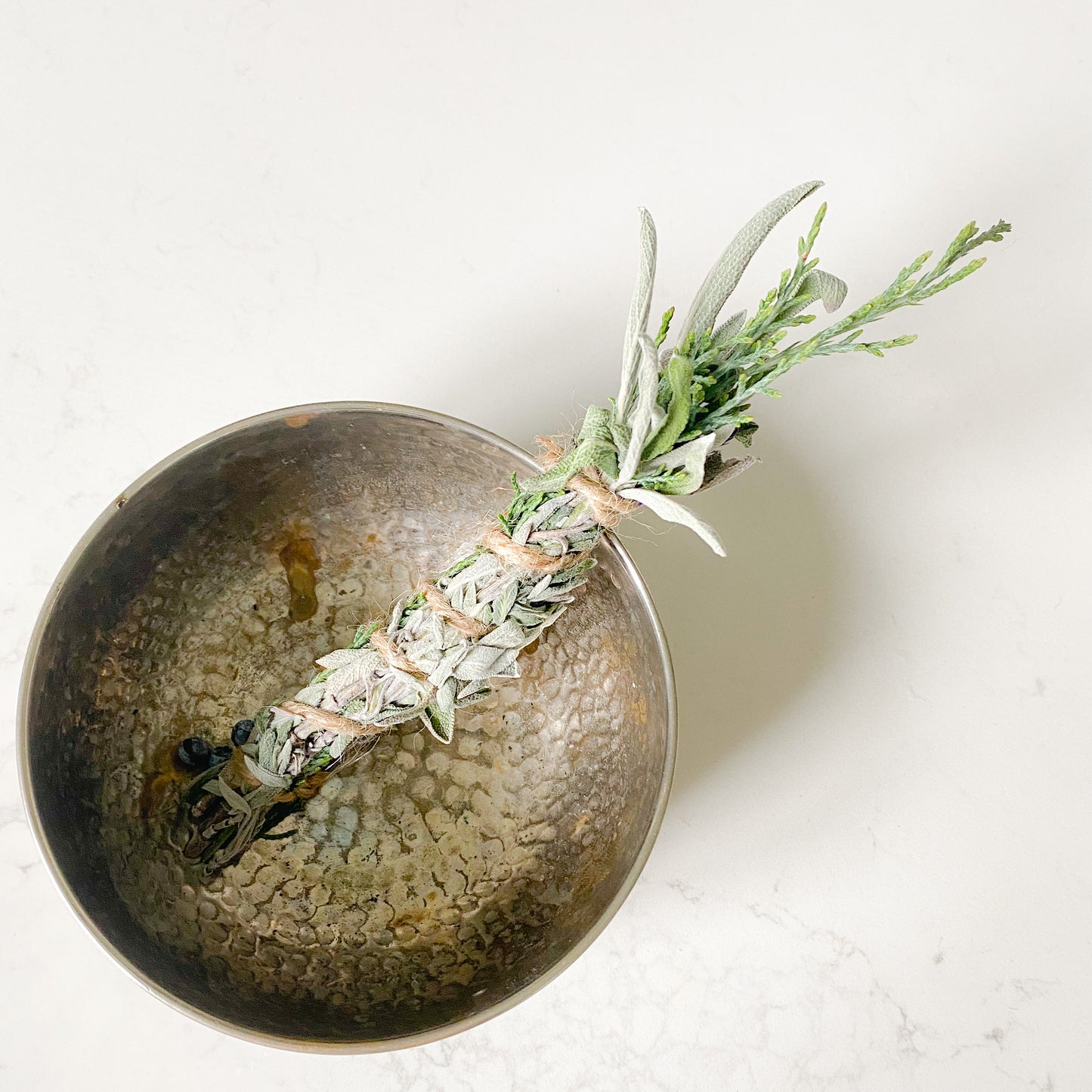 Sustainable Silver Smudge Dish - BelleStyle