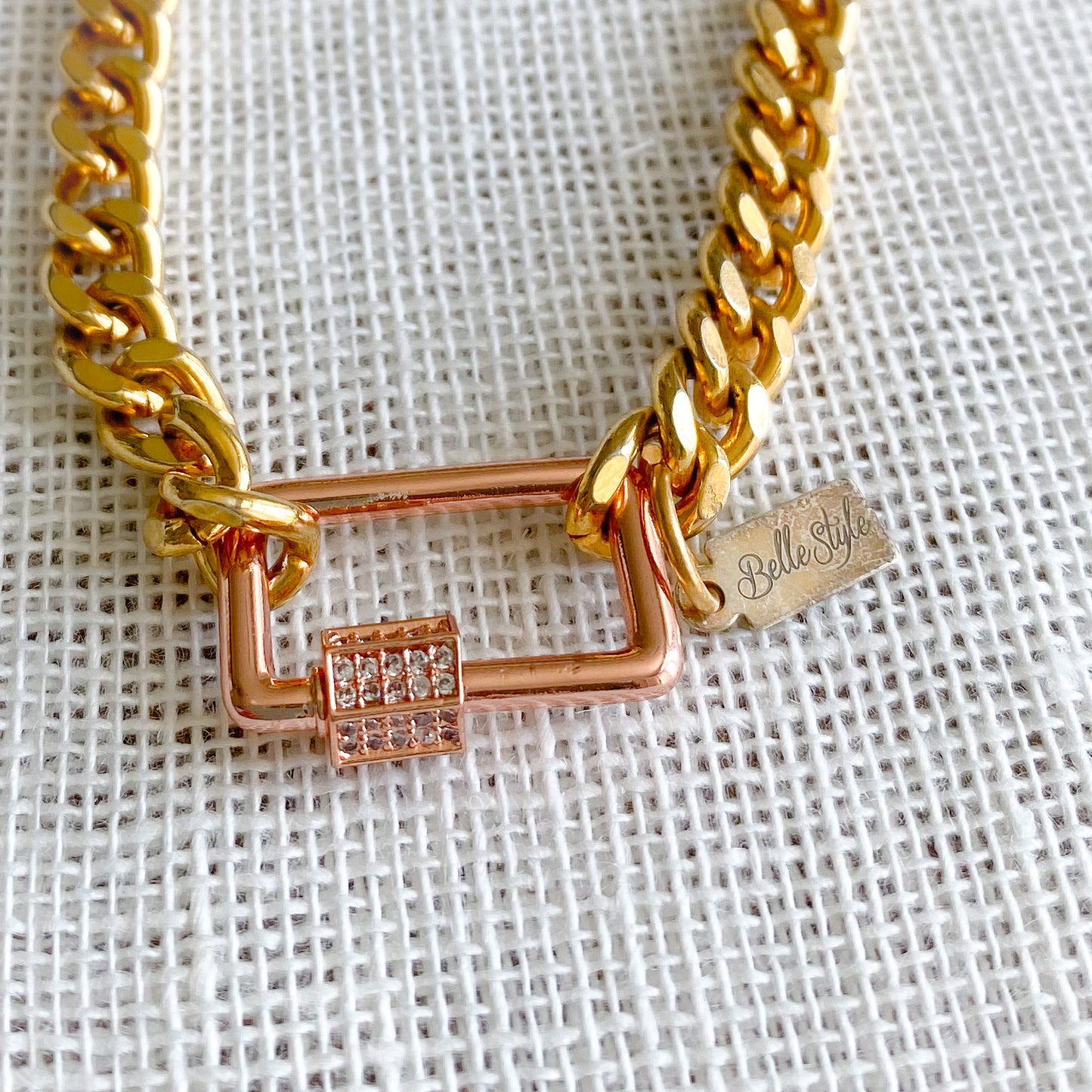 Jordan Rose Gold Lock Choker Necklace - Bellestyle