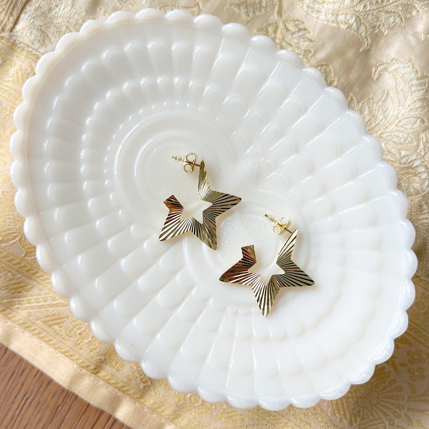 Mermaid Milk Glass Soap Jewelry Sustainable Dish - BelleStyle