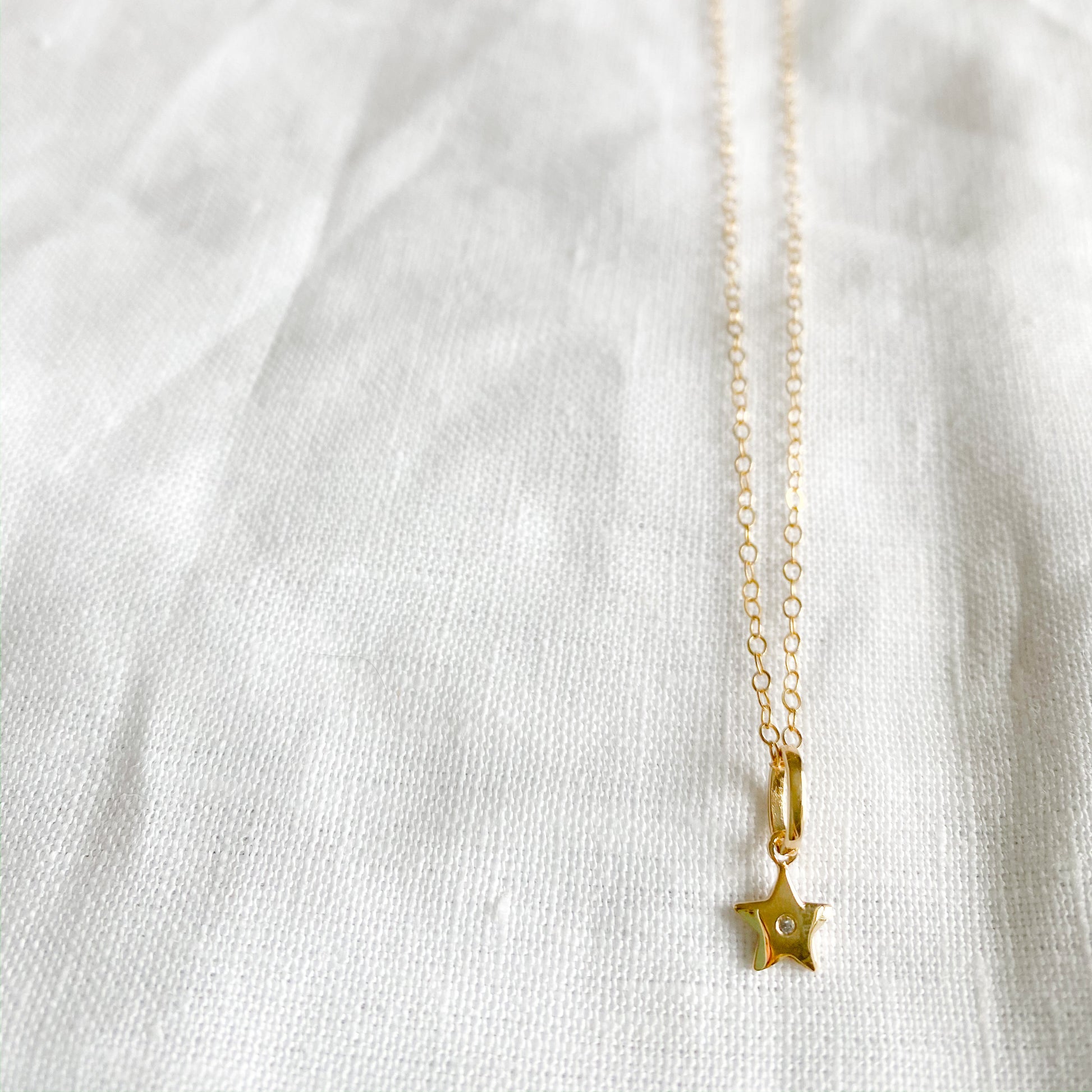 Mini Star Diamond Necklace - BelleStyle