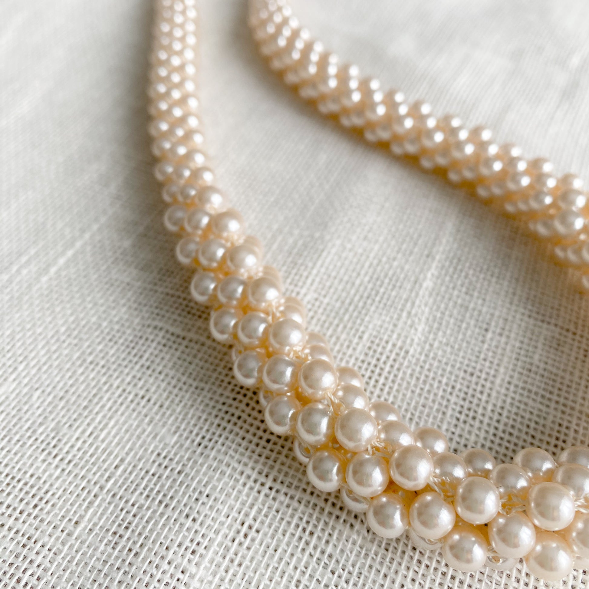 Berkshire Vintage Pearl Necklace - Bellestyle 