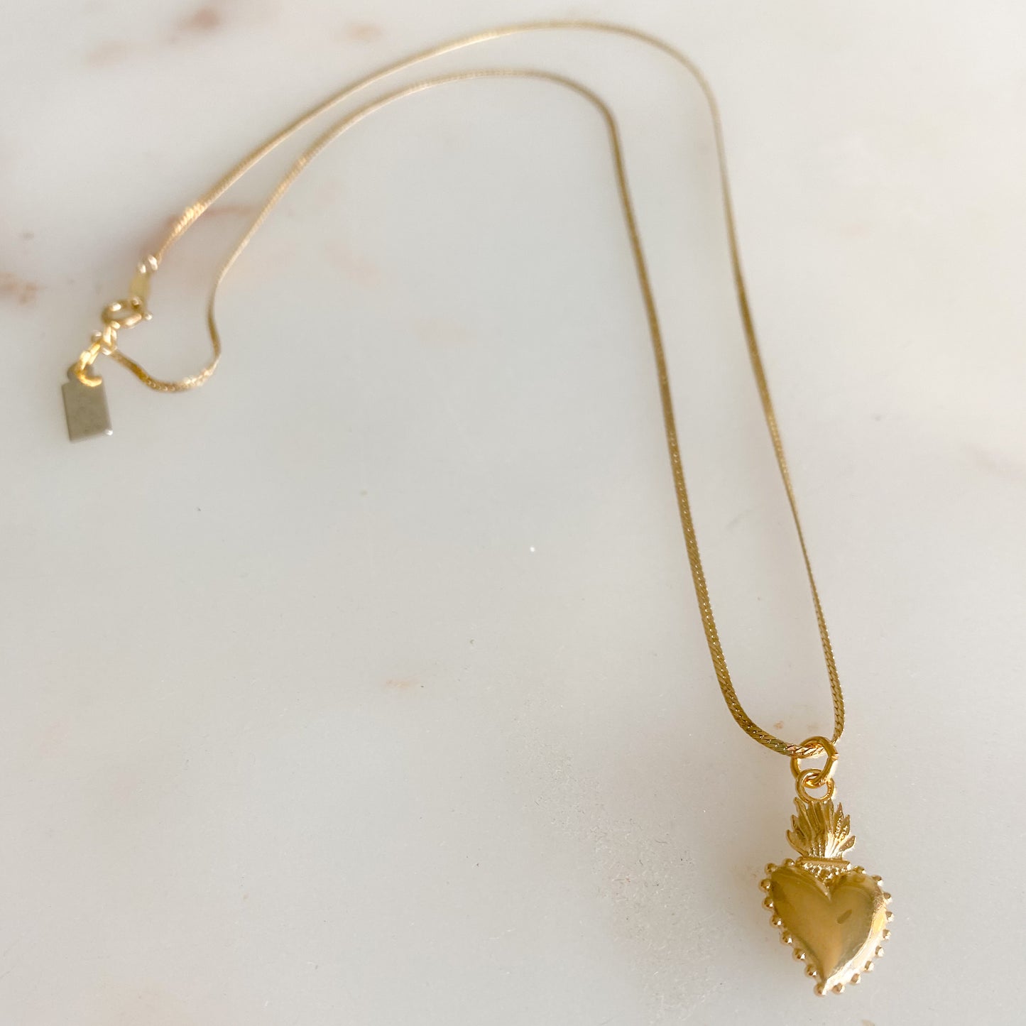 Sacred Heart Gold Charm Necklace - Bellestyle - herringbone chain