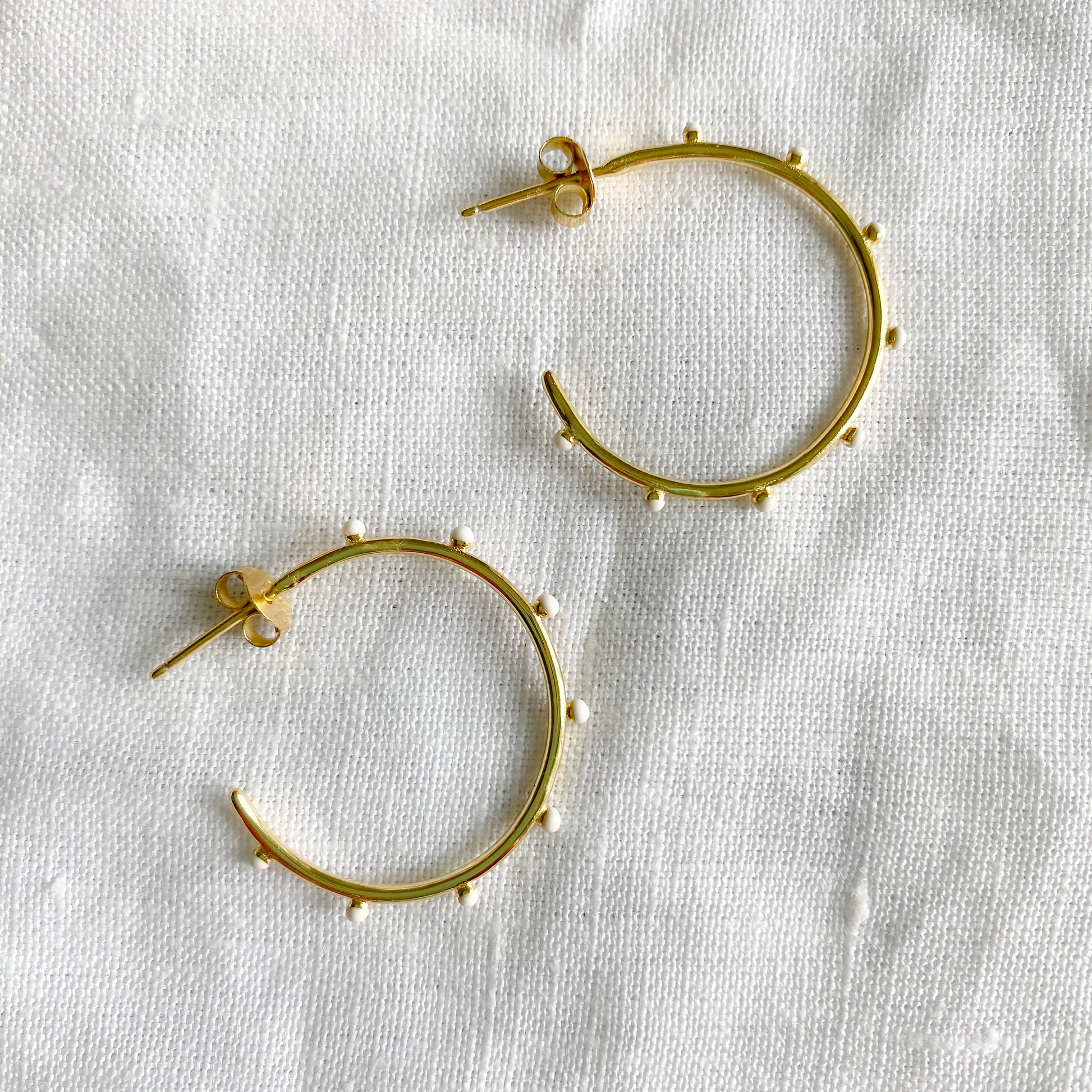 Dot Gold Hoop Earrings - BelleStyle