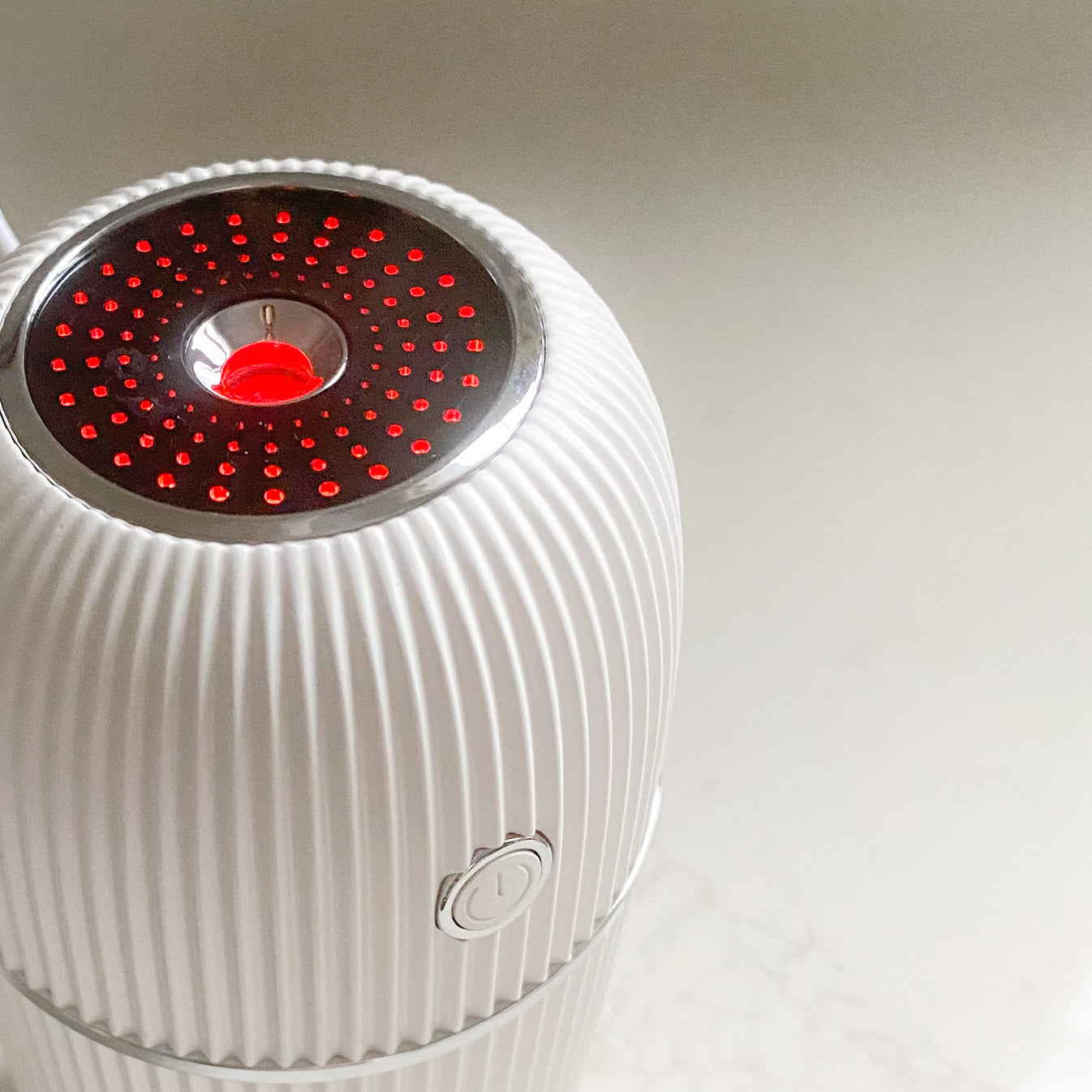 Mini White Diffuser Humidifier – BelleStyle